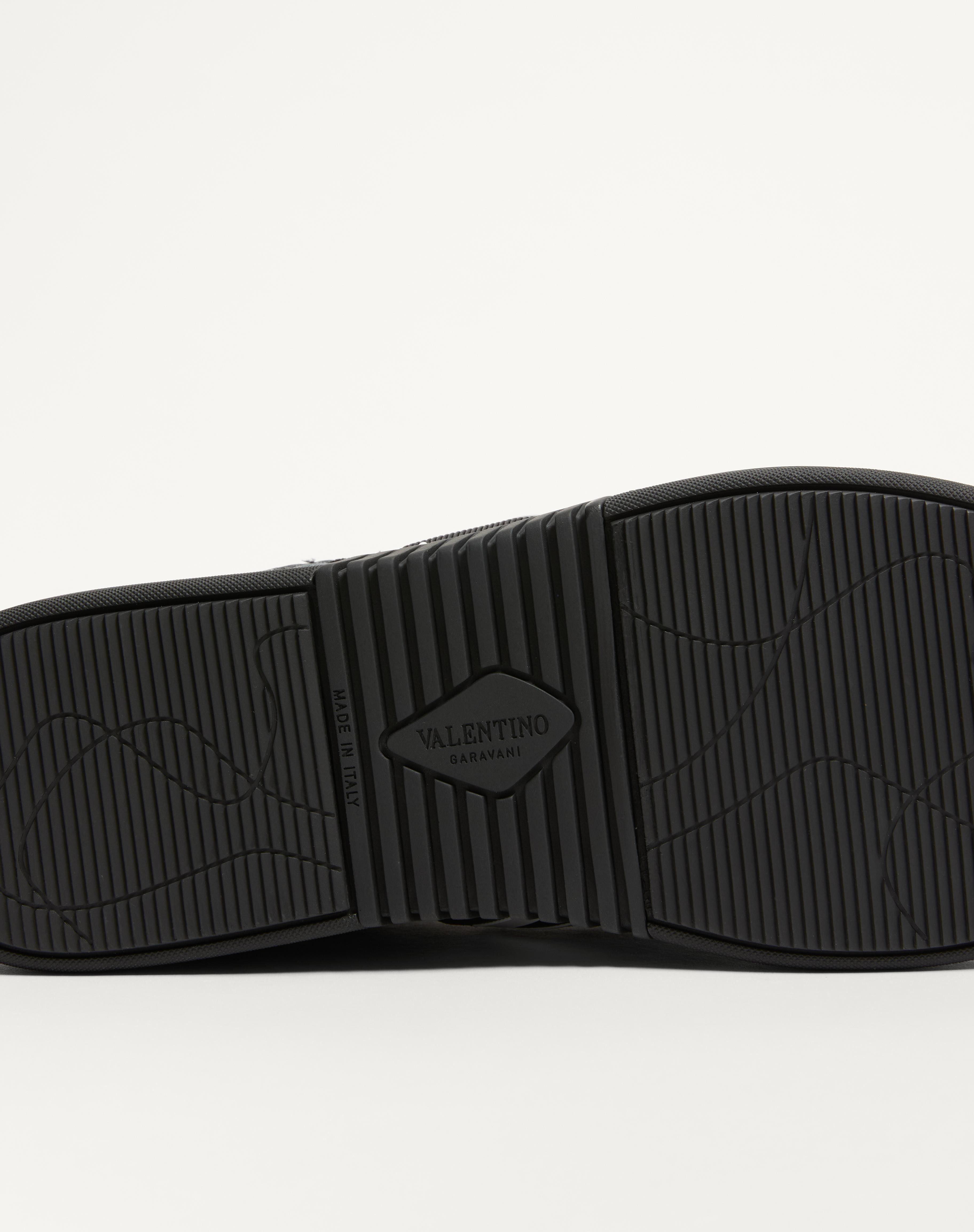 LOW-TOP CALFSKIN VL7N SNEAKER WITH BANDS - 4