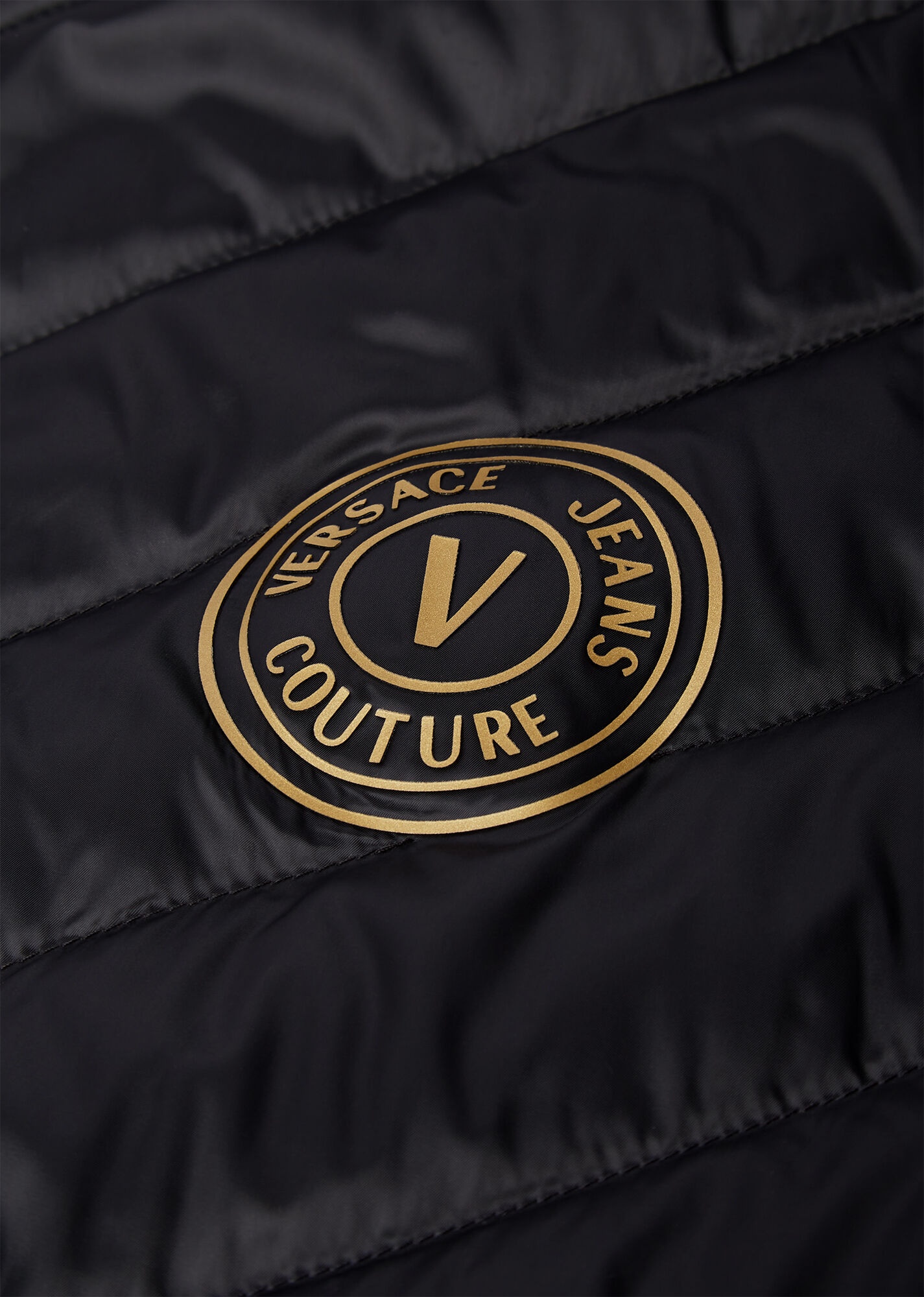 V-Emblem Puffer Jacket - 4