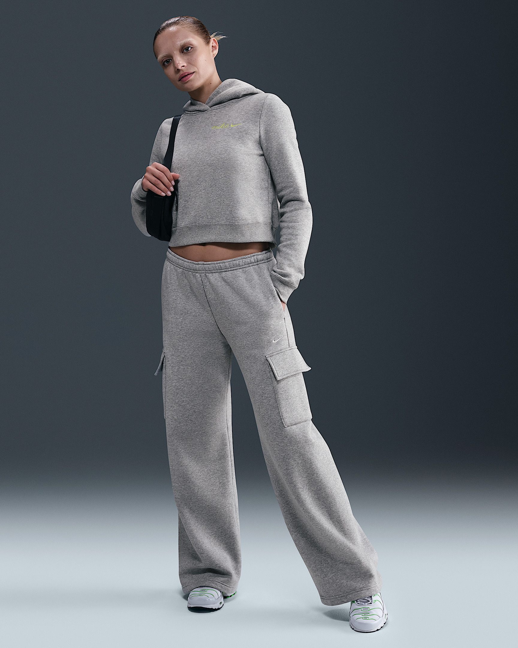 Nike Sportswear Phoenix Fleece Women's Cargo Sweatpants - 1