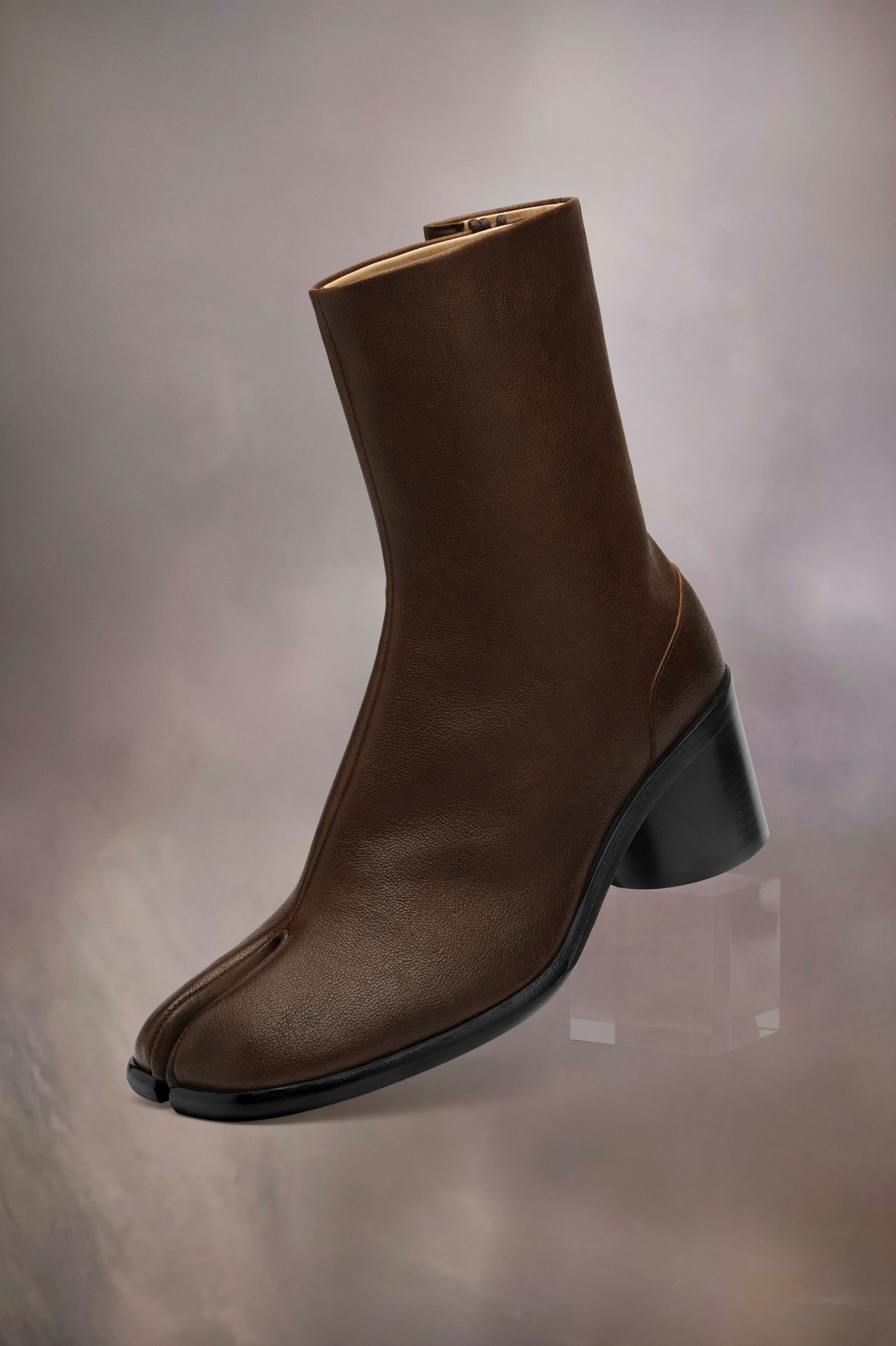 Maison Margiela Tabi Split Toe Leather Heel Boots Pixie