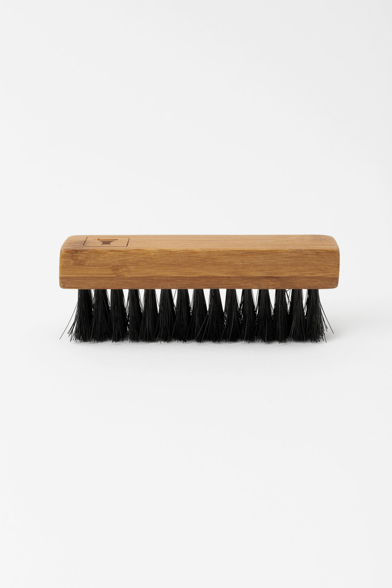 AA x Sneaker Lab Cleaning Kit 7