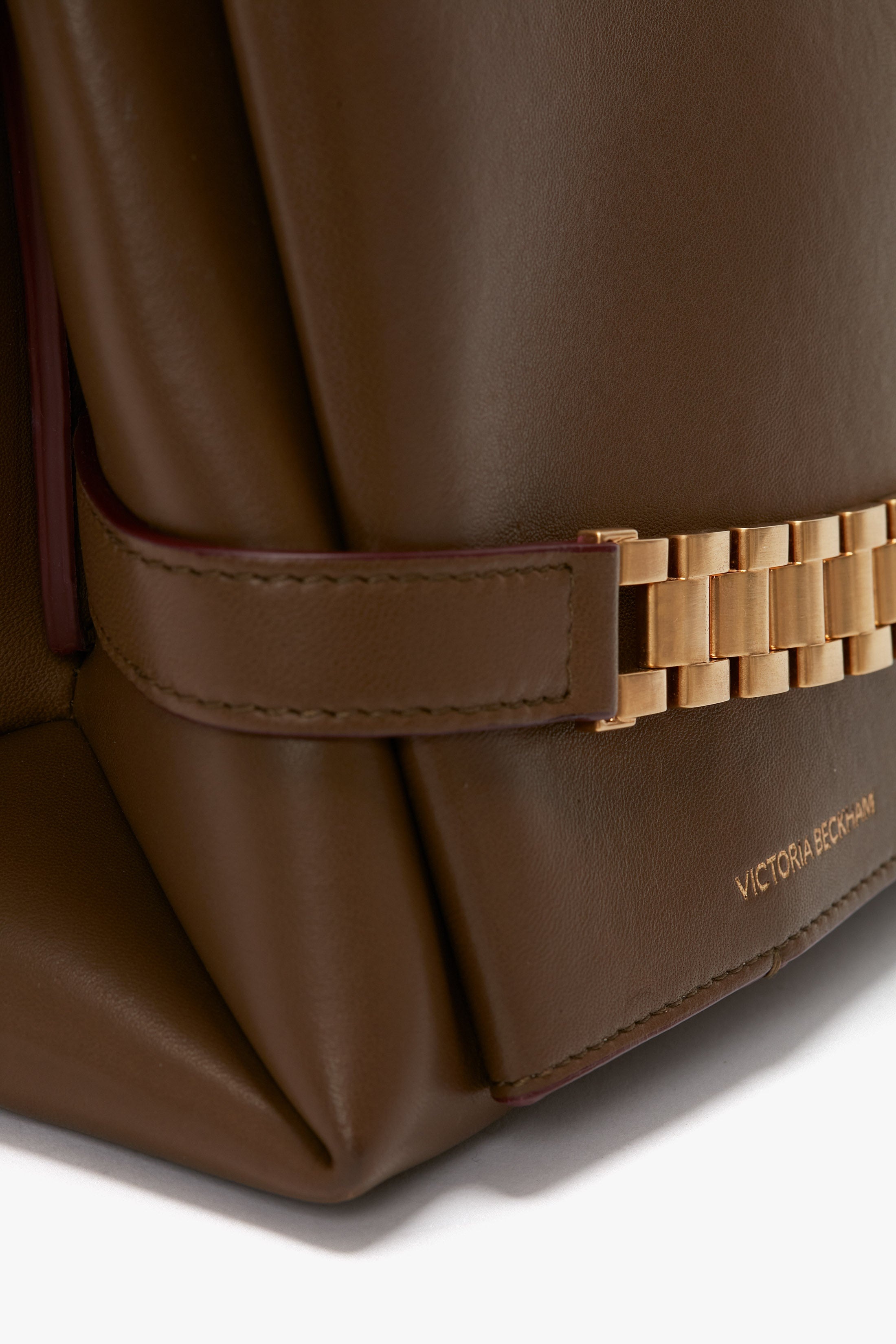 Chain Pouch With Strap In Khaki Leather - 9
