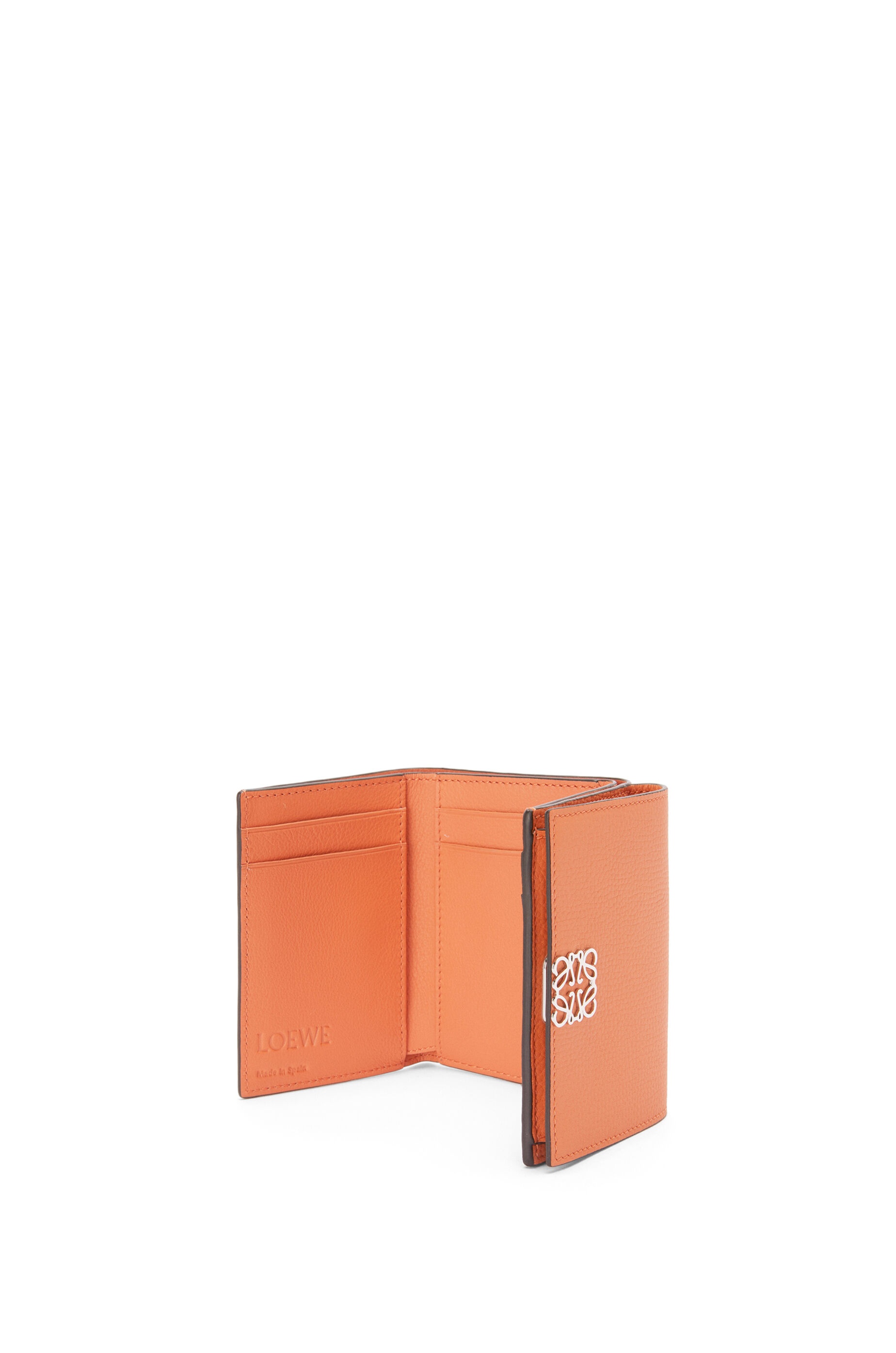 Anagram trifold wallet in pebble grain calfskin - 4
