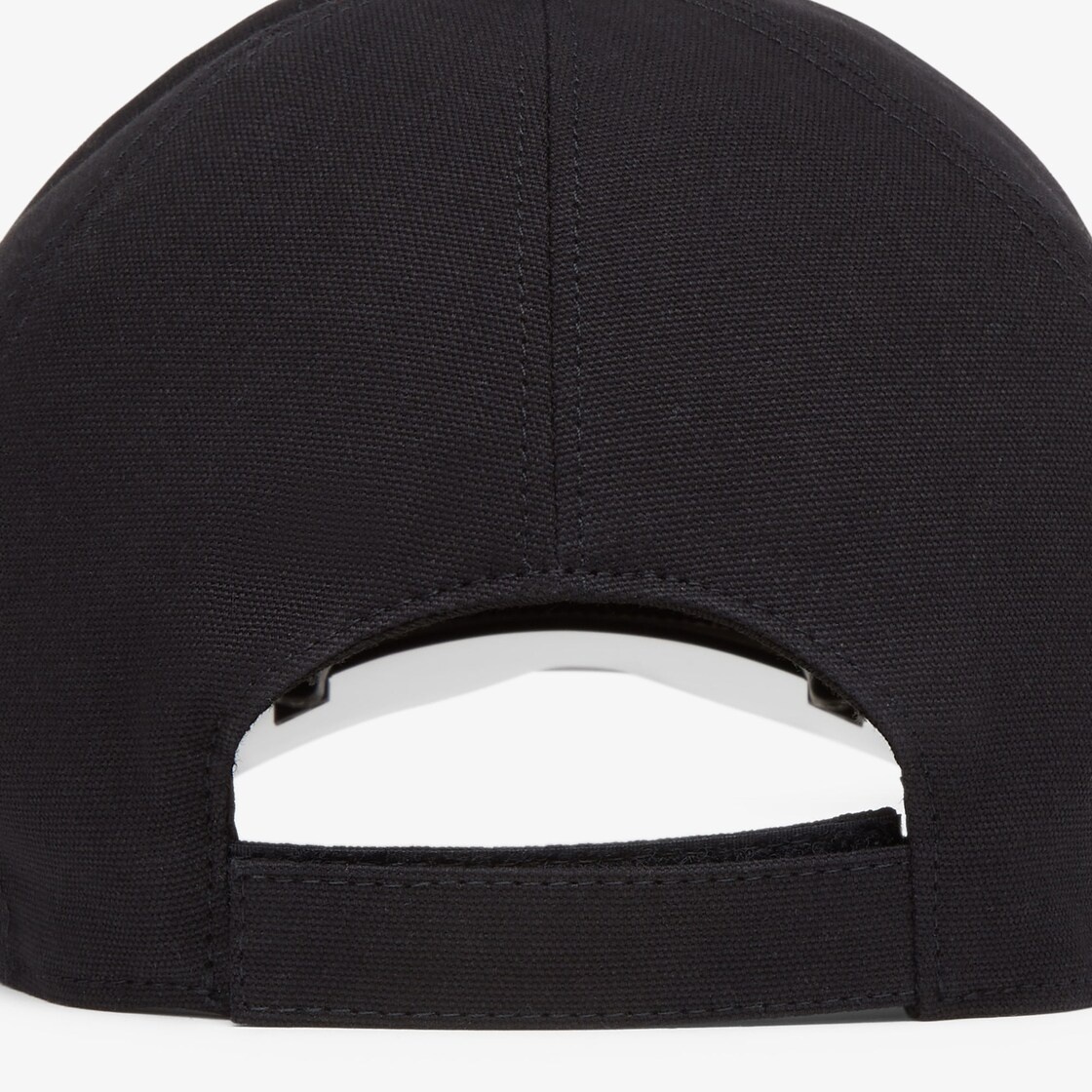 Presented in the Fall/Winter 2021 fashion show, this baseball cap has an integrated shield lens. Mad - 4