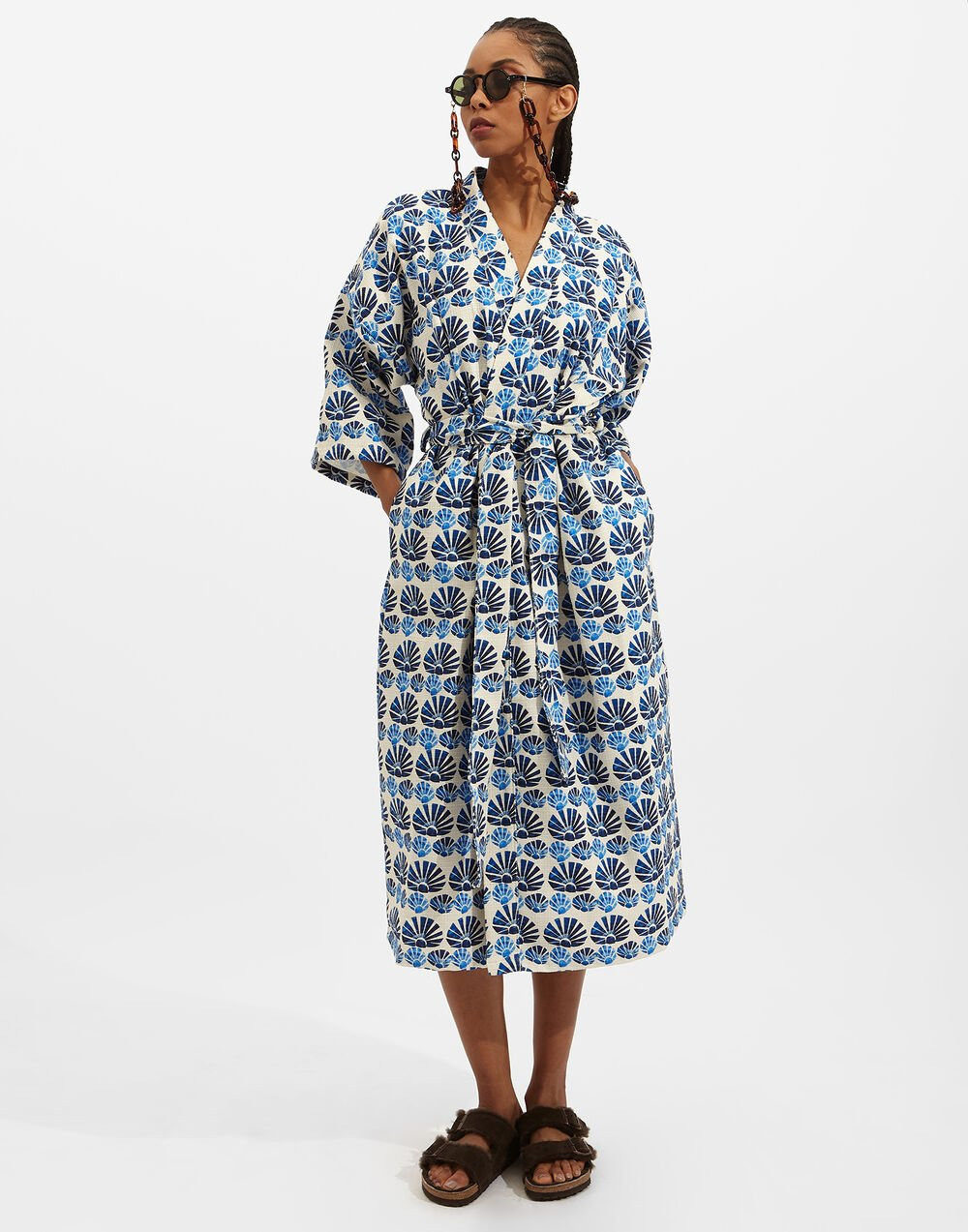 Robe - 3