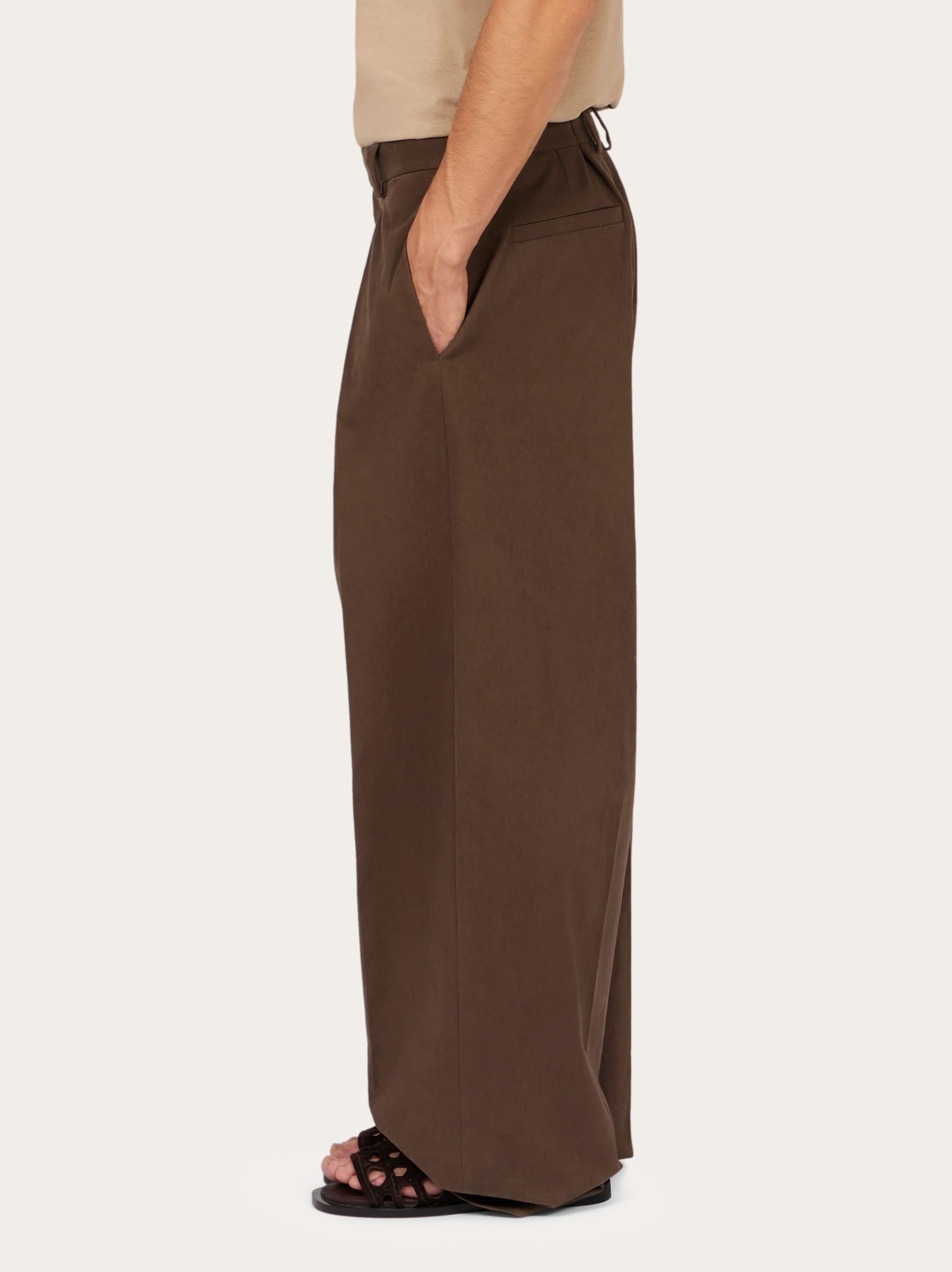 Tailored trouser with inverted pleats - 3