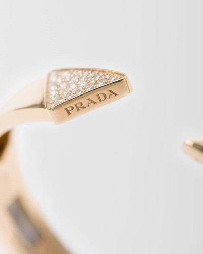 Prada Eternal Gold bangle bracelet in yellow gold with pavé diamonds outlook
