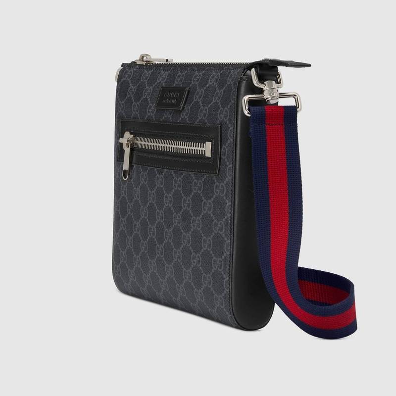 GUCCI GG Black small messenger bag outlook