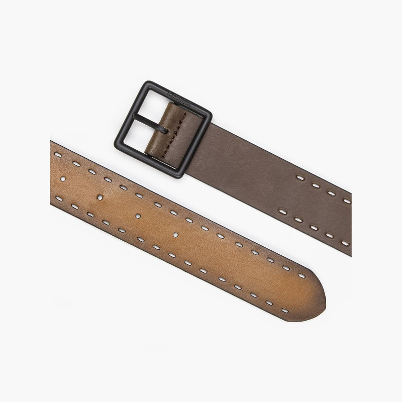 Levi's ELEVATED CORE REVERSIBLE BELT outlook