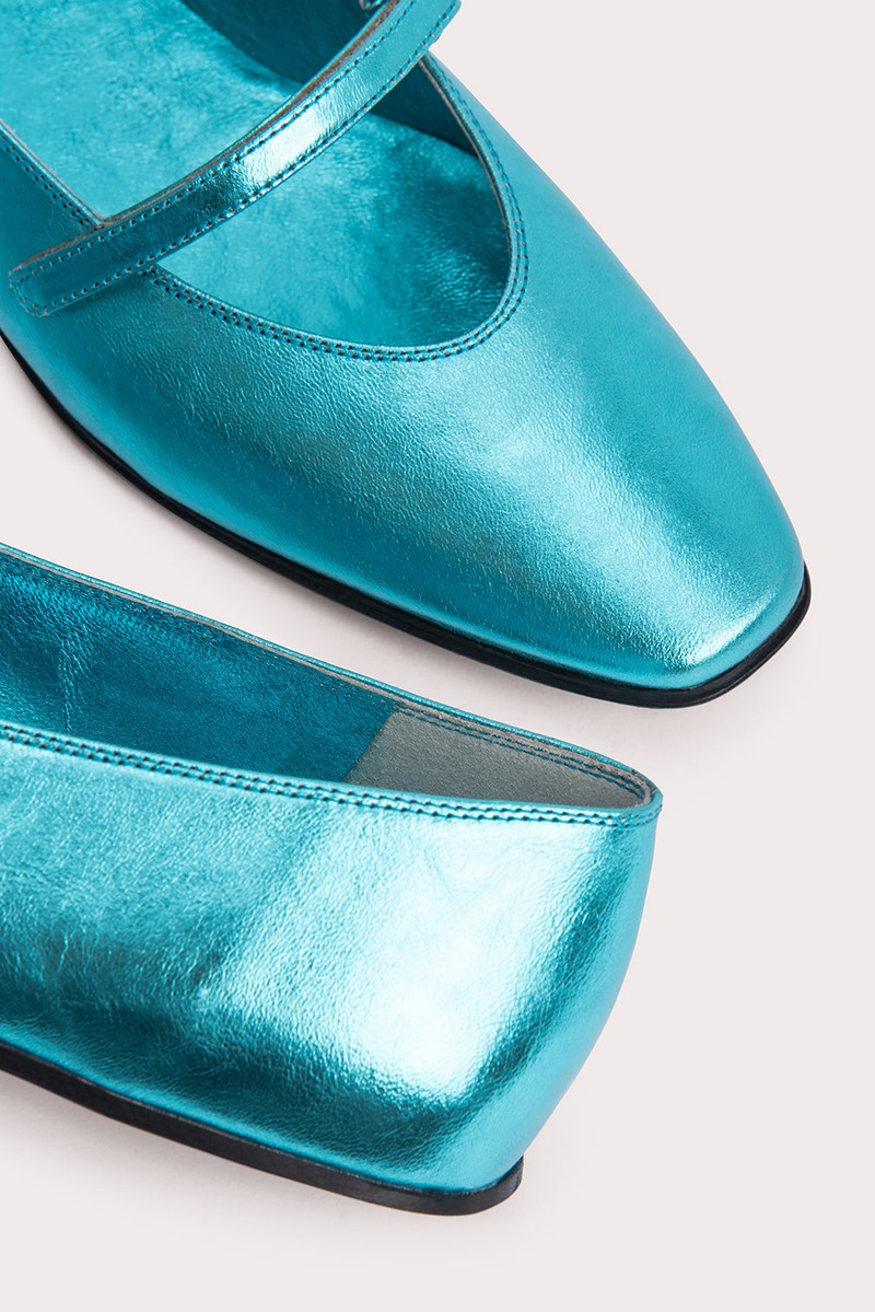 Molly Aquamarine Metallic Leather 5