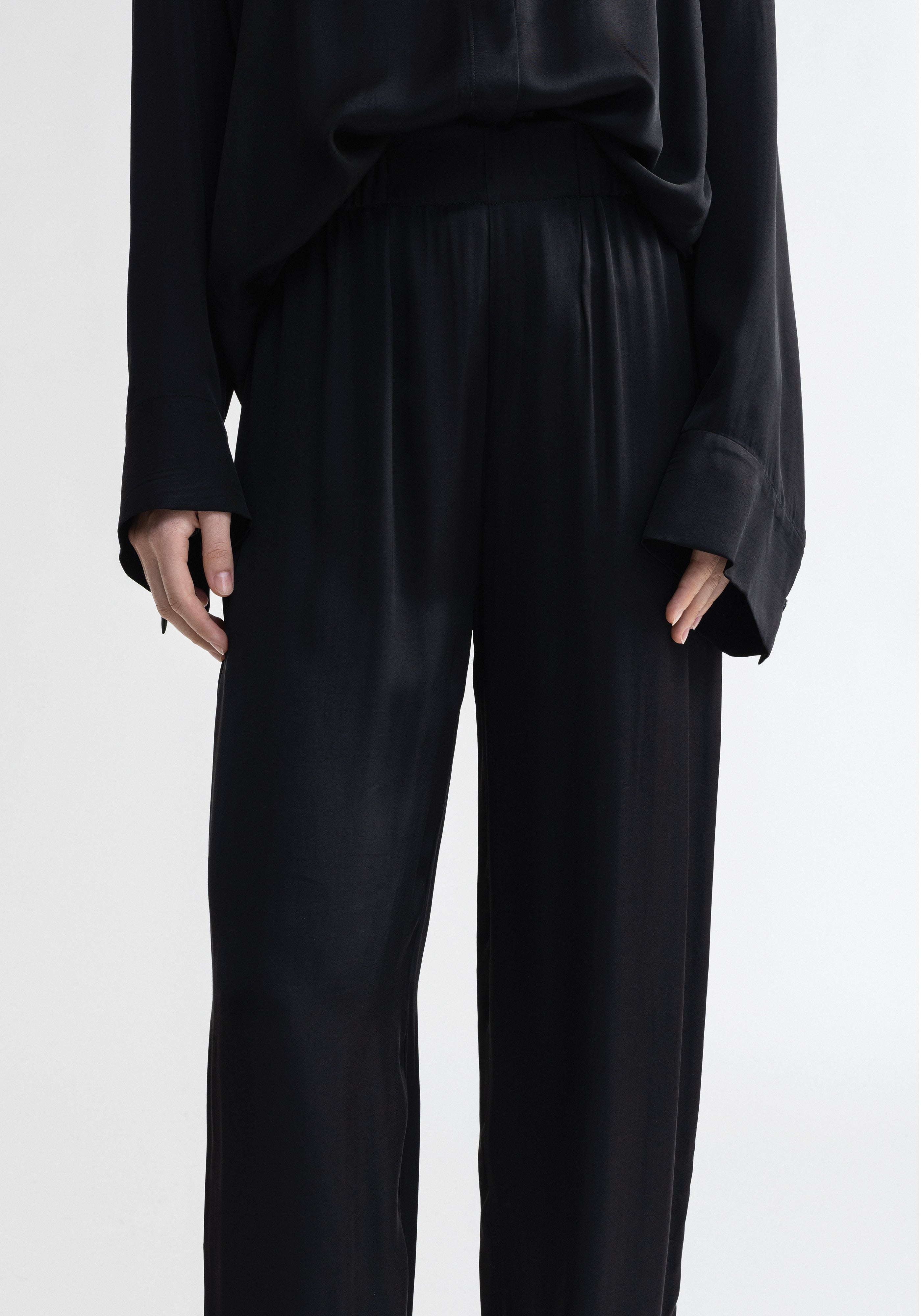 COUGAR
Satin pants - 2