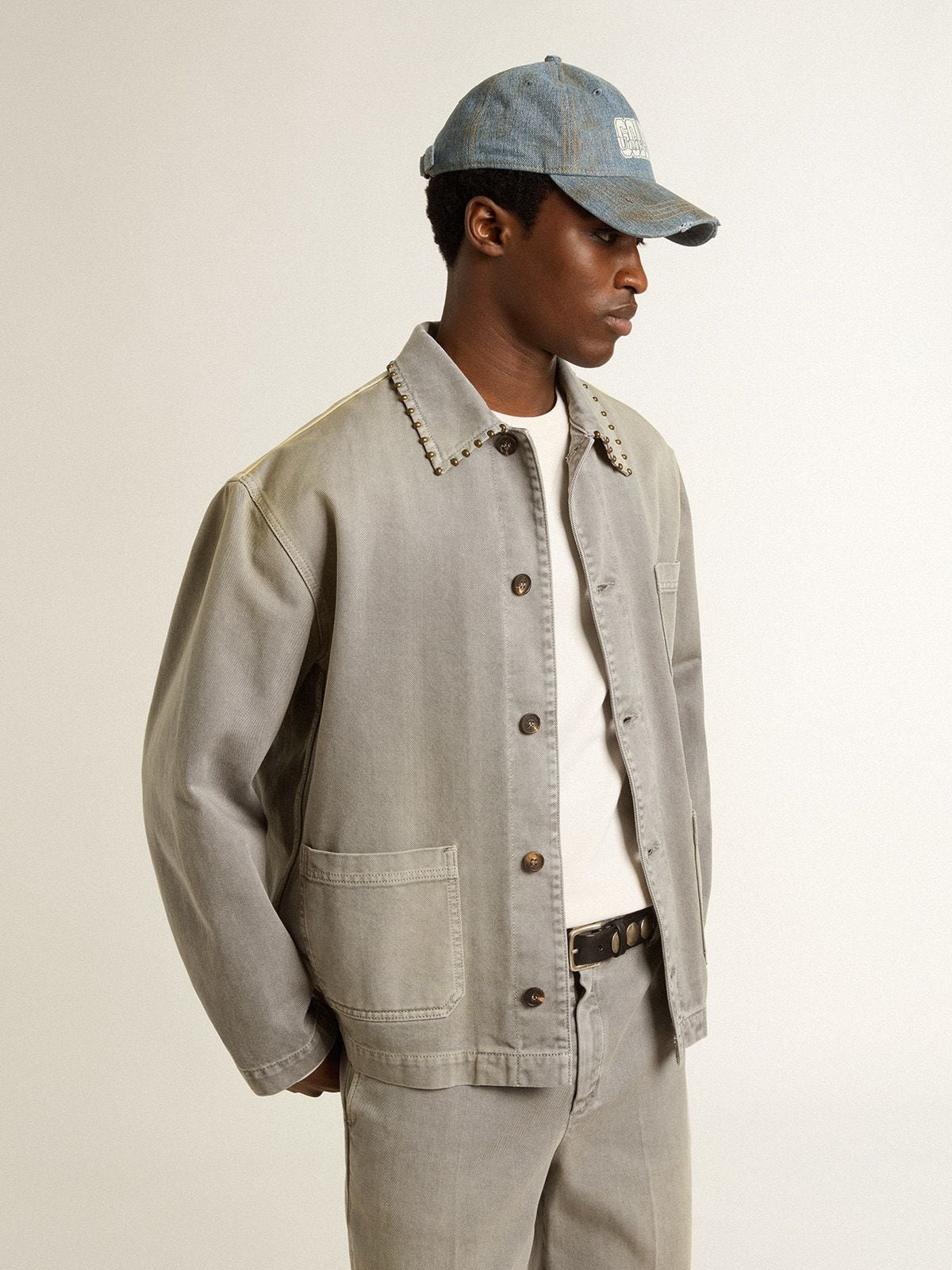 Men's gray denim jacket with studs - 2