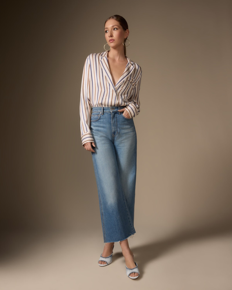 VERONICA BEARD Taylor Cropped High-Rise Wide Jeans outlook