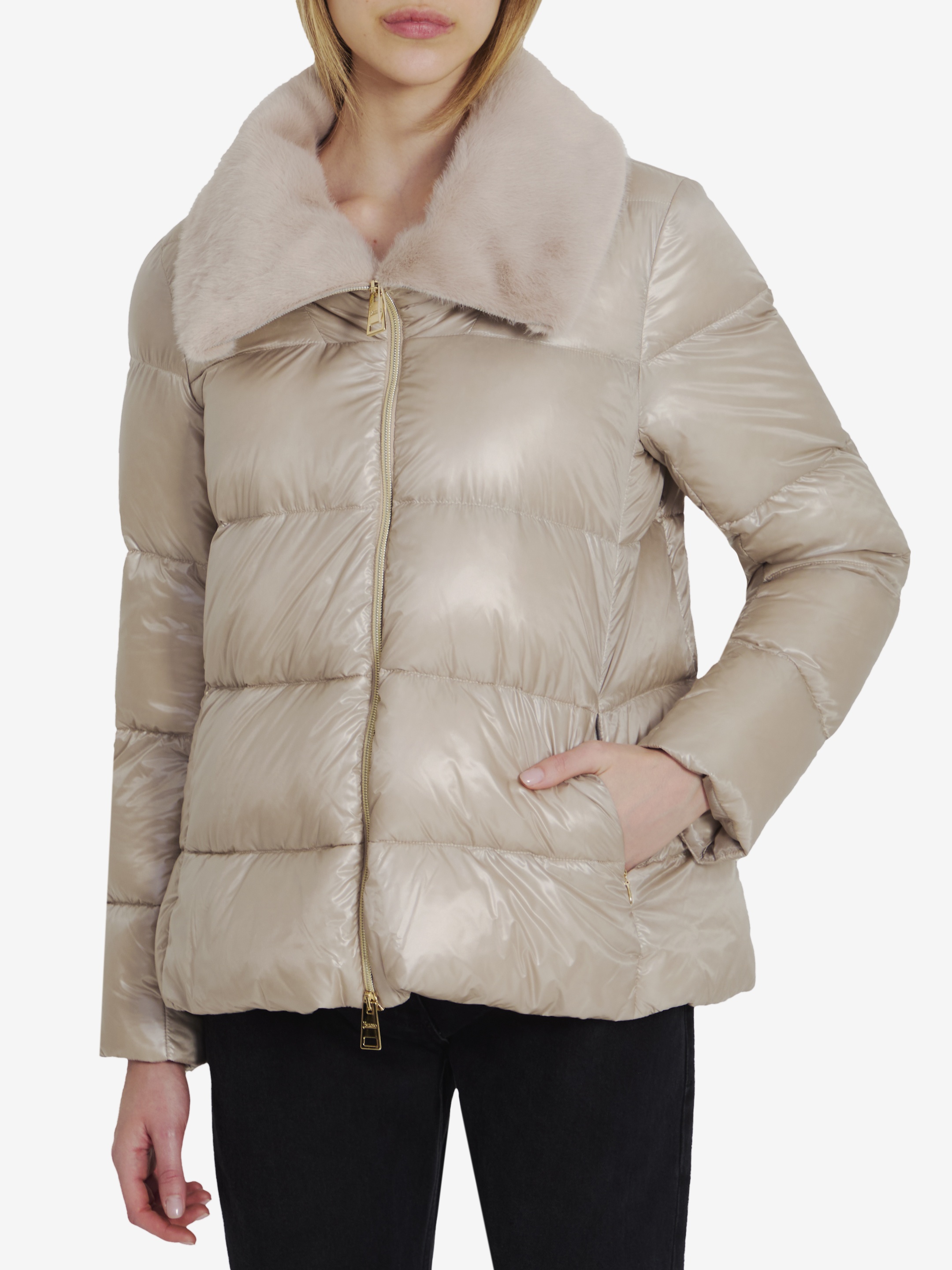 Down jacket in nylon and eco-fur - 3