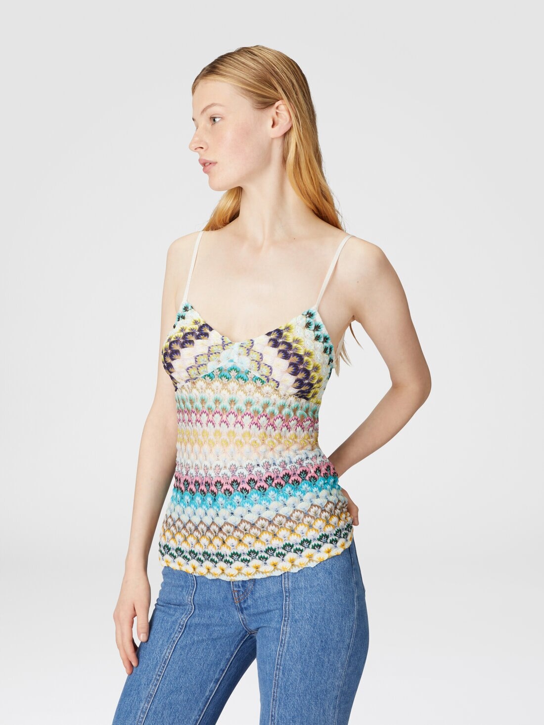 Sleeveless lace top - 4