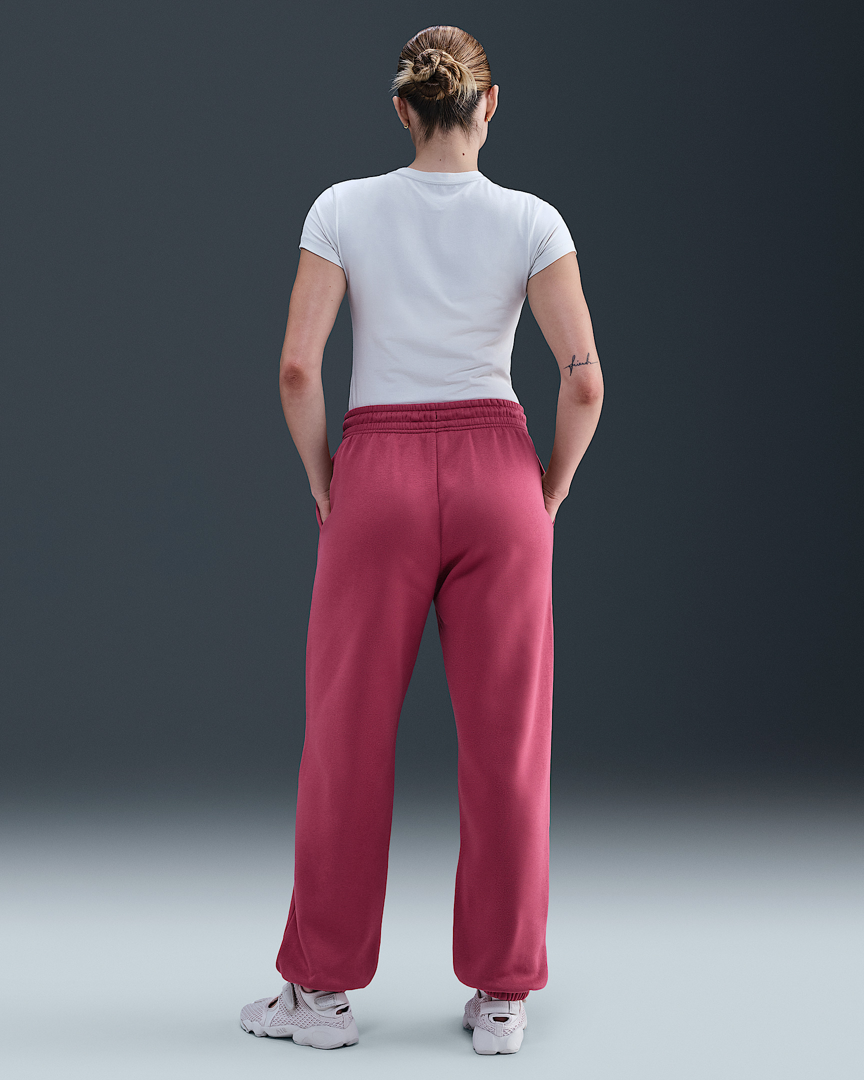 Nike Sportswear Phoenix Fleece Women's High-Waisted Oversized Sweatpants - 4