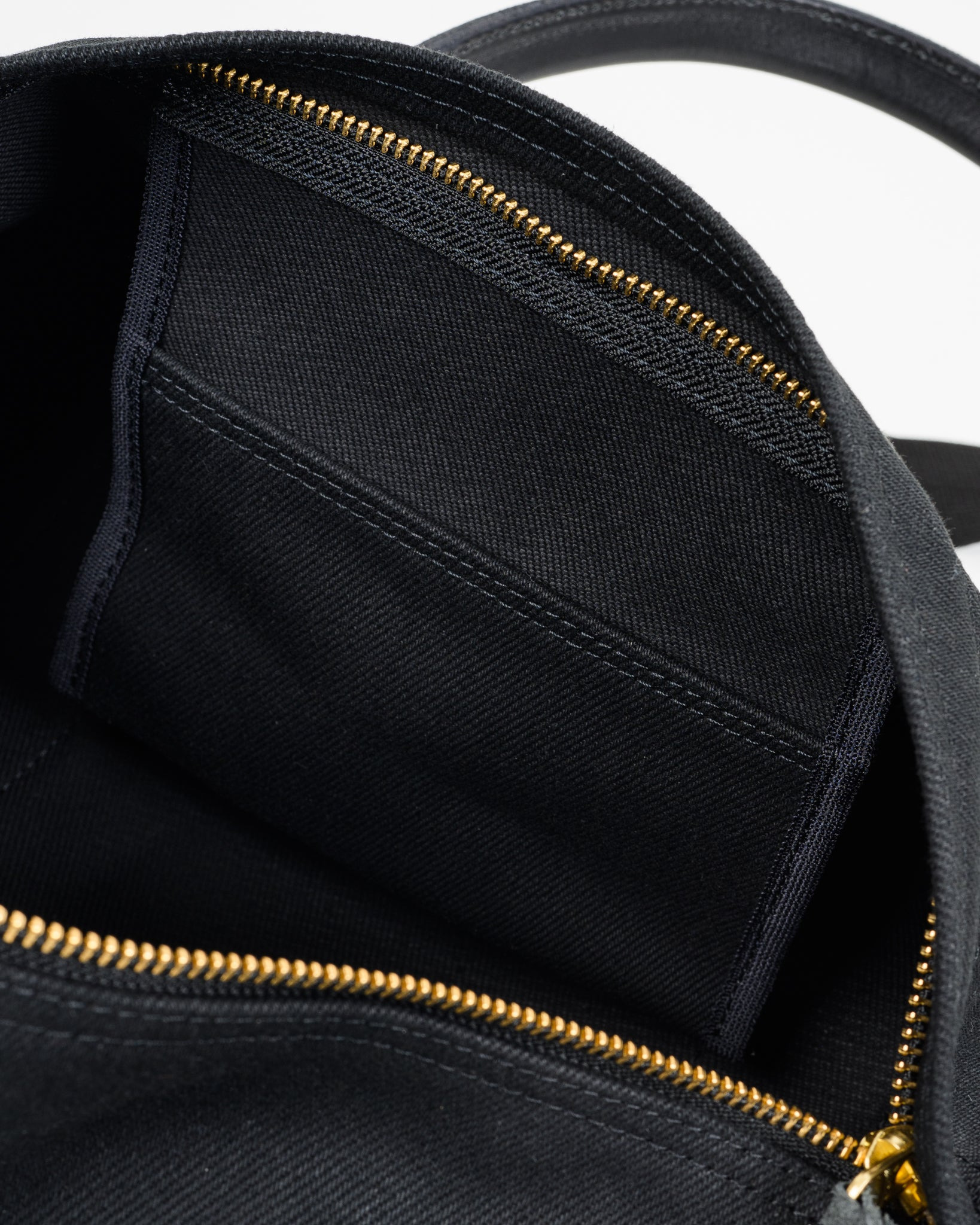 IHE-24-BLK 21oz Denim and Buttero Leather Holdall - Superblack - 19