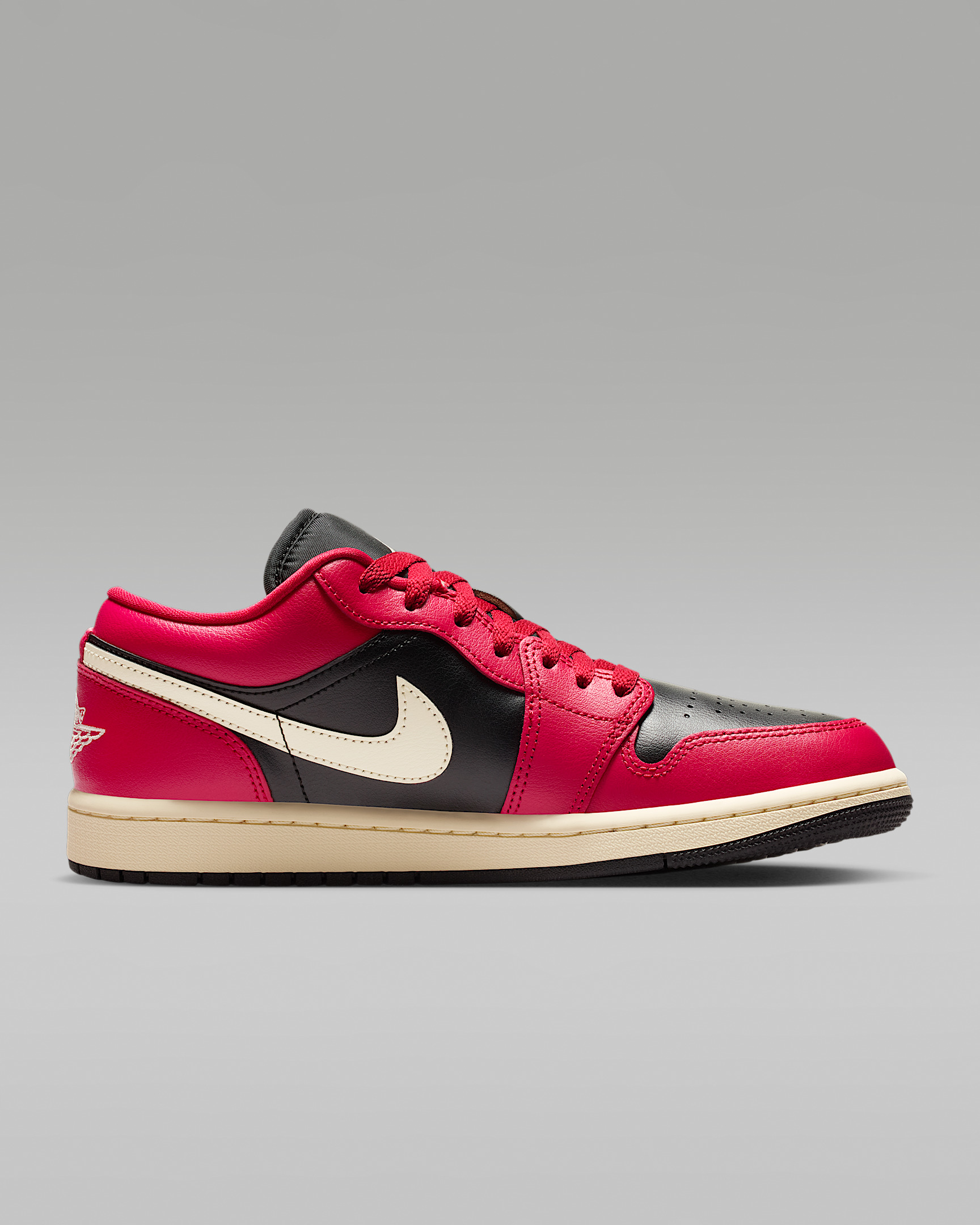 Air Jordan 1 Low Women's Shoes - 3