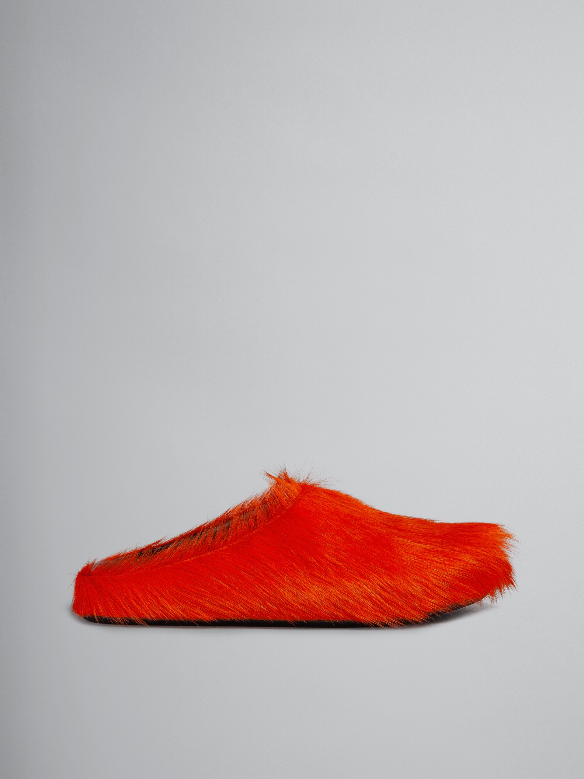 ORANGE LONG HAIR CALFSKIN FUSSBETT SABOT - 1