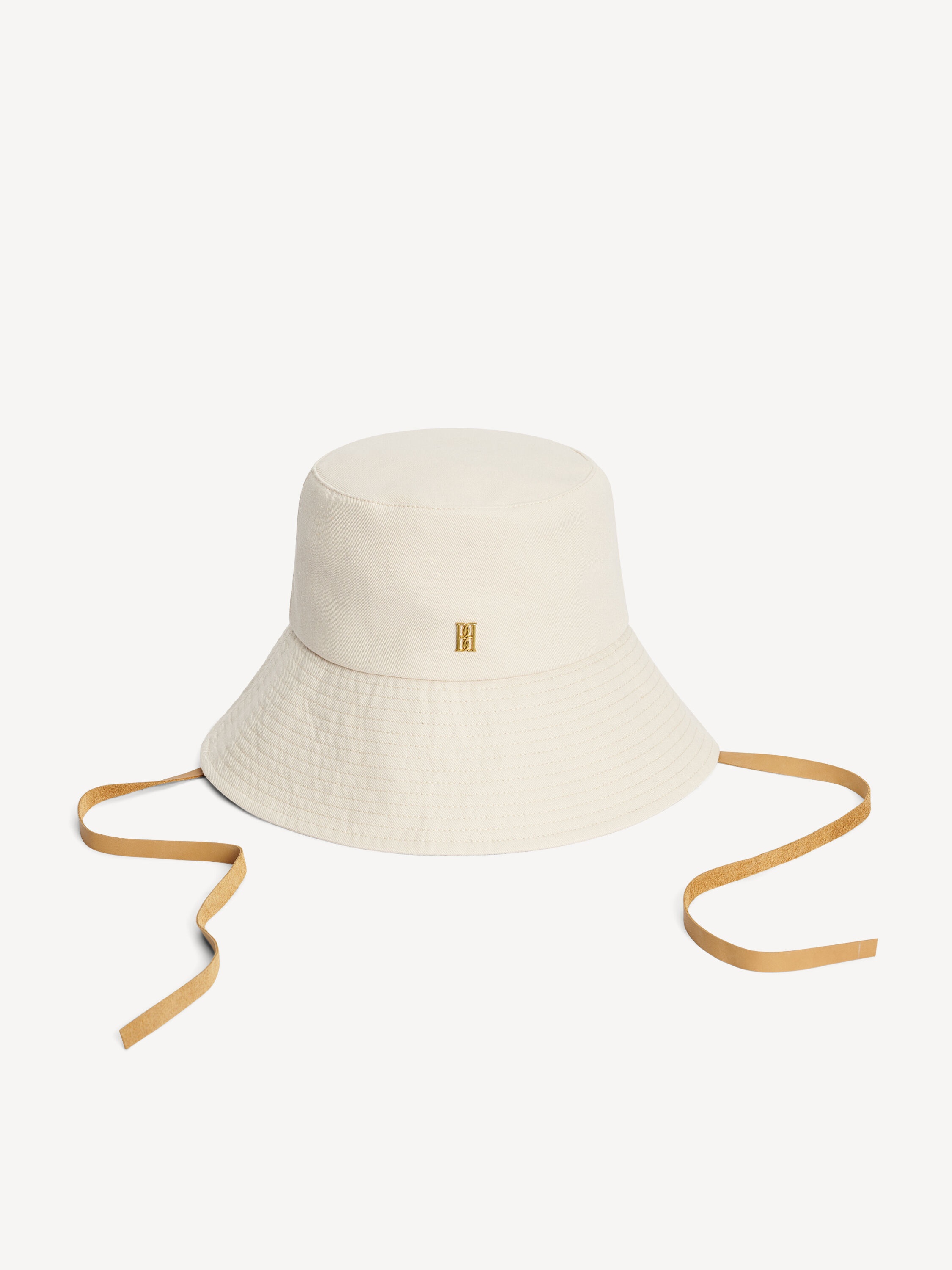Piovas hat - 1