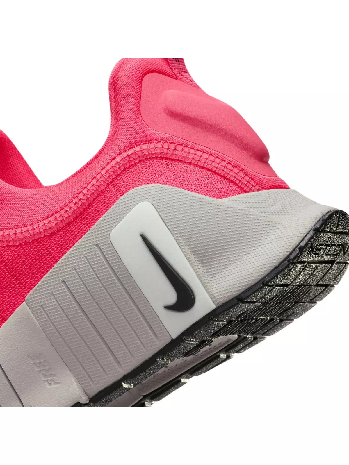 Free Metcon 6 "Aster Pink/Black/Lt Iron Ore/Pale Ivory" Women's Training Shoe - 11
