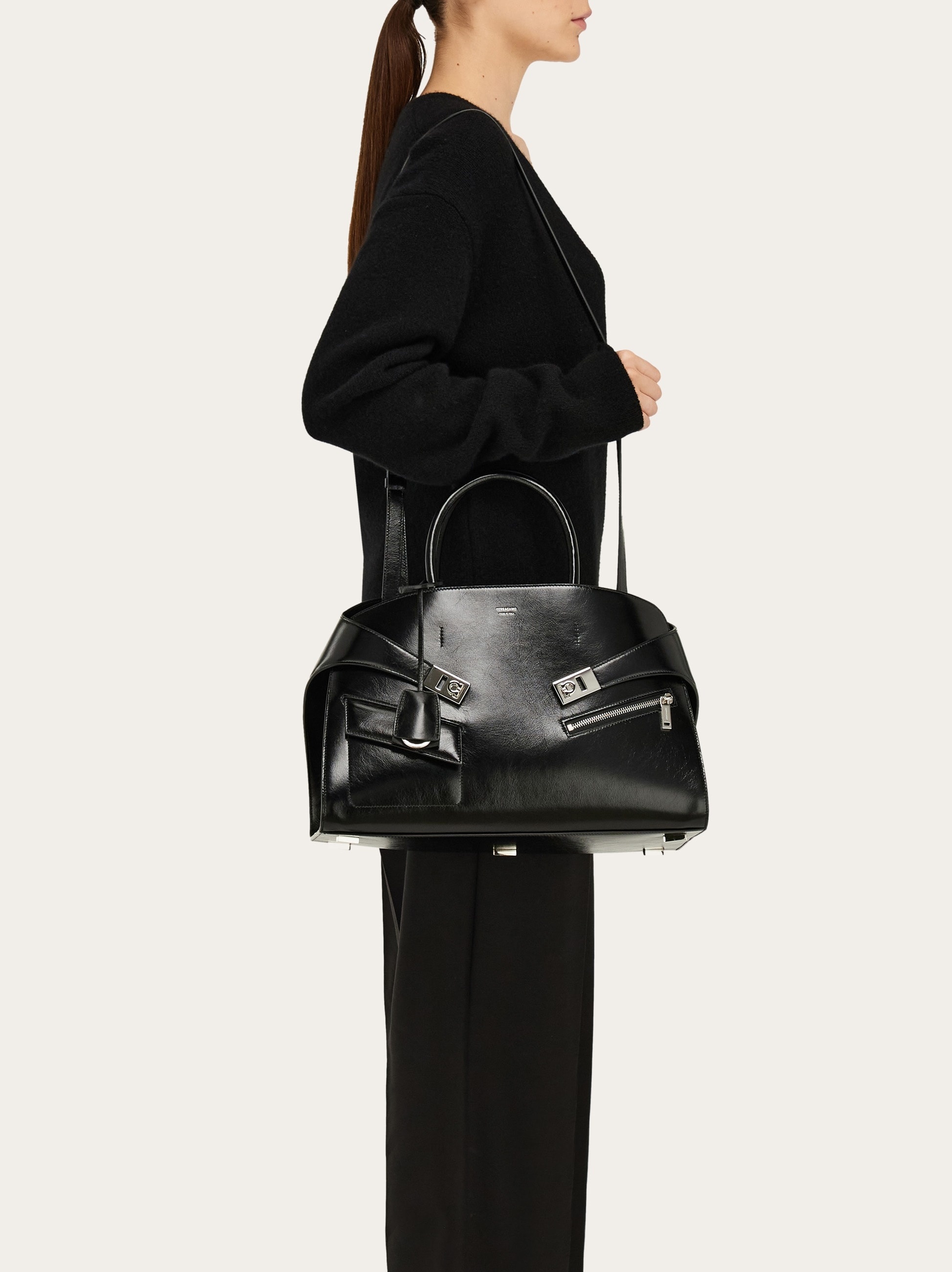 Hug handbag (M) - 3