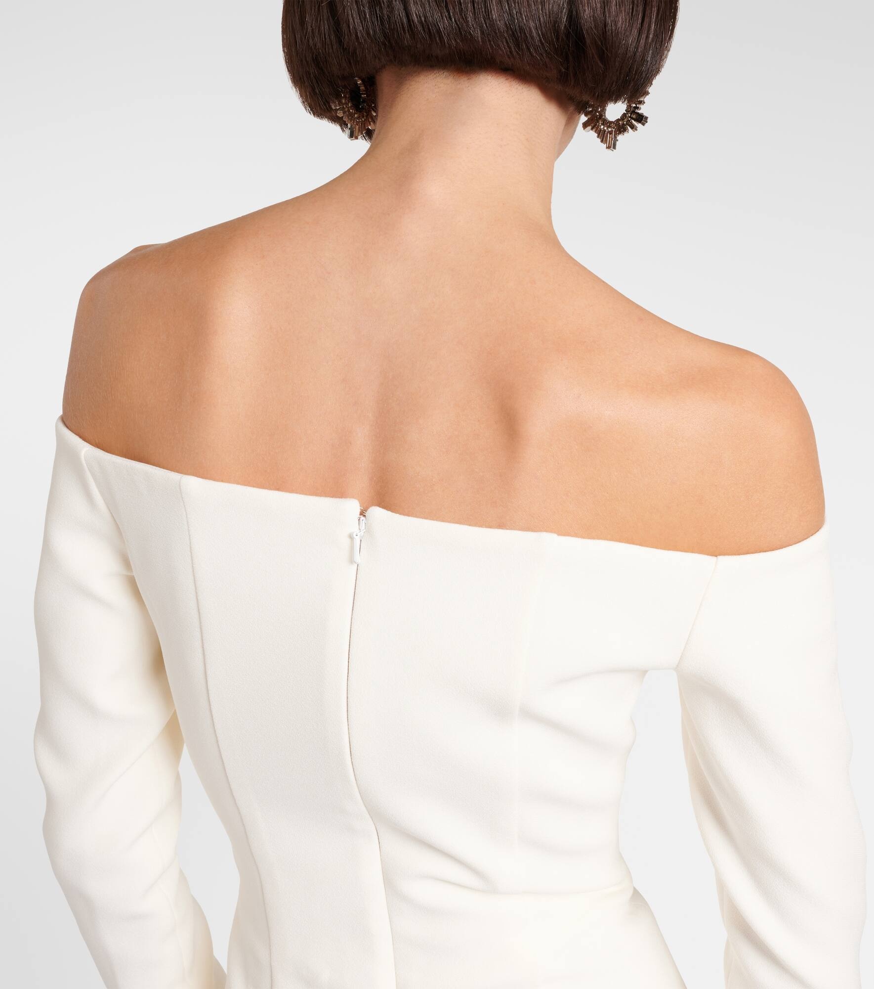 Bridal off-shoulder crêpe gown - 5