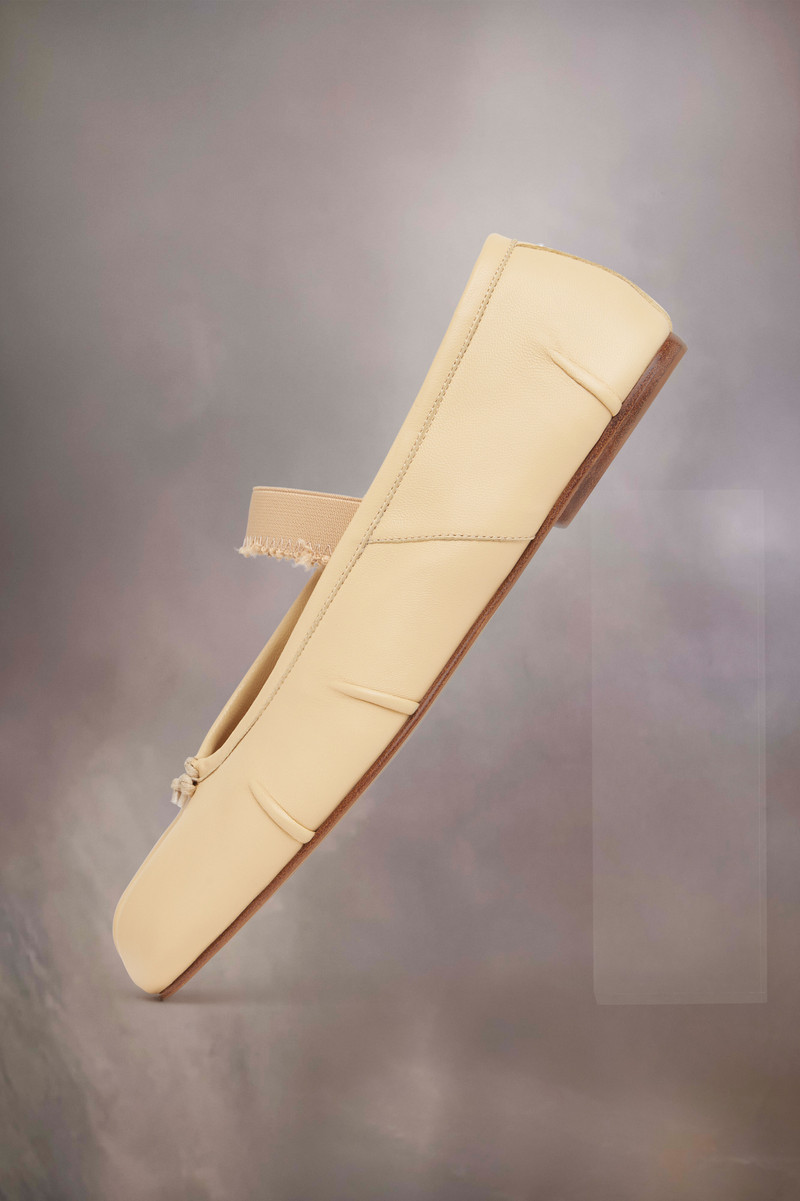 Maison Margiela Tabi elastic band ballerina outlook