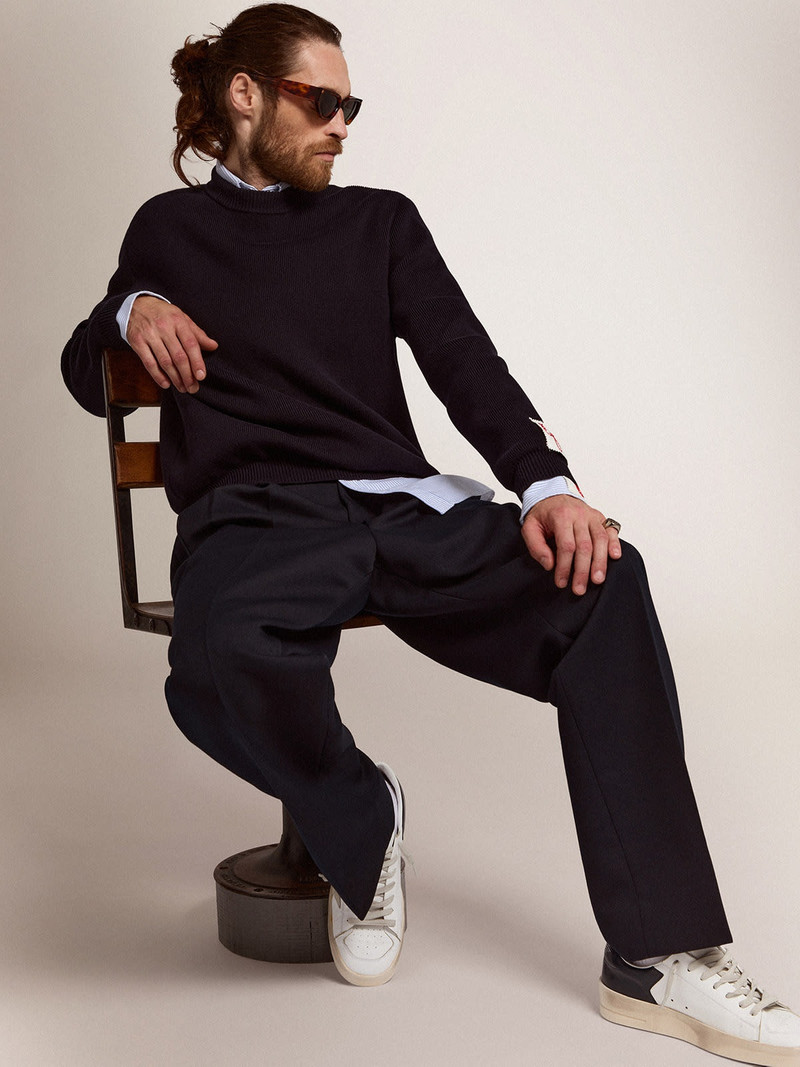 Golden Goose Men's Stardan with star in ice-gray suede and blu-navy heel tab outlook
