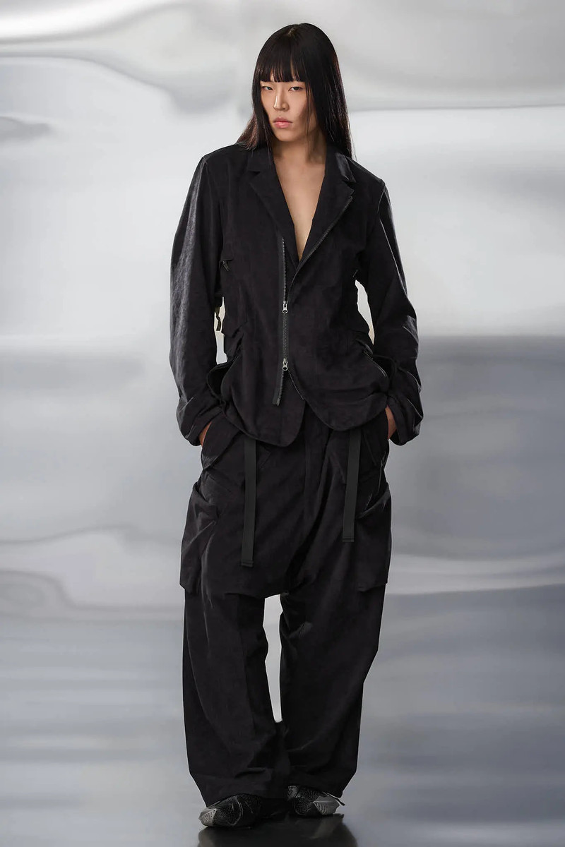 J29-TO Scrim Laced Ultra-Microfiber Blazer Black 35
