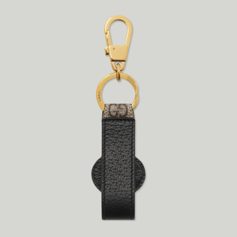 GUCCI Keychain with cut-out Interlocking G outlook