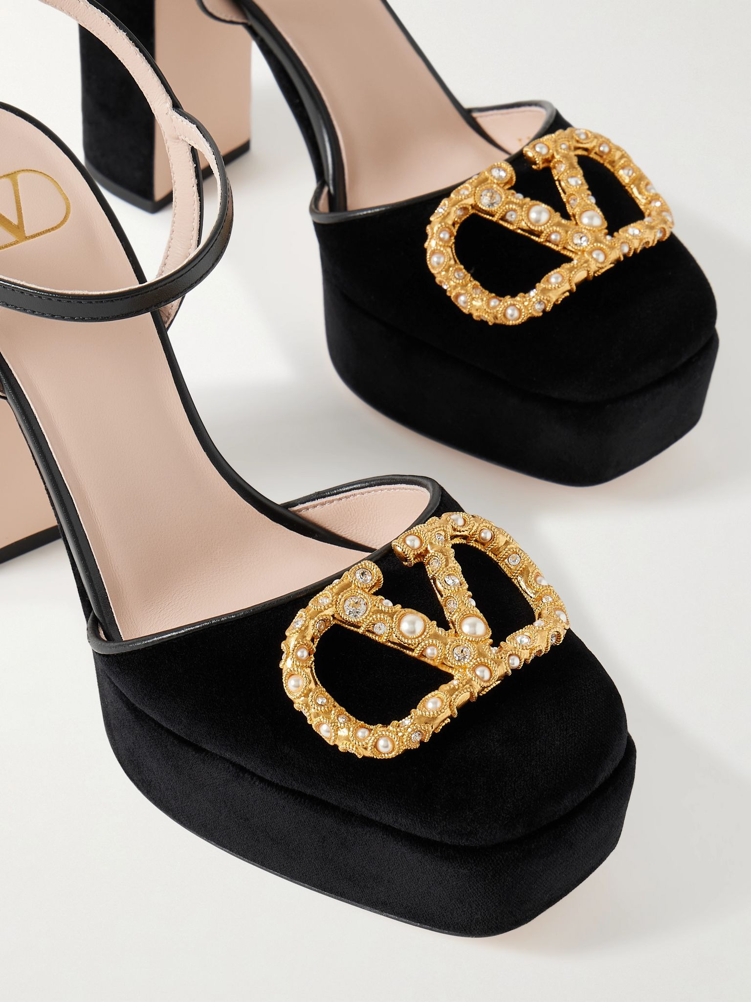 VLogo 105 embellished leather-trimmed velvet platform pumps Black - 4