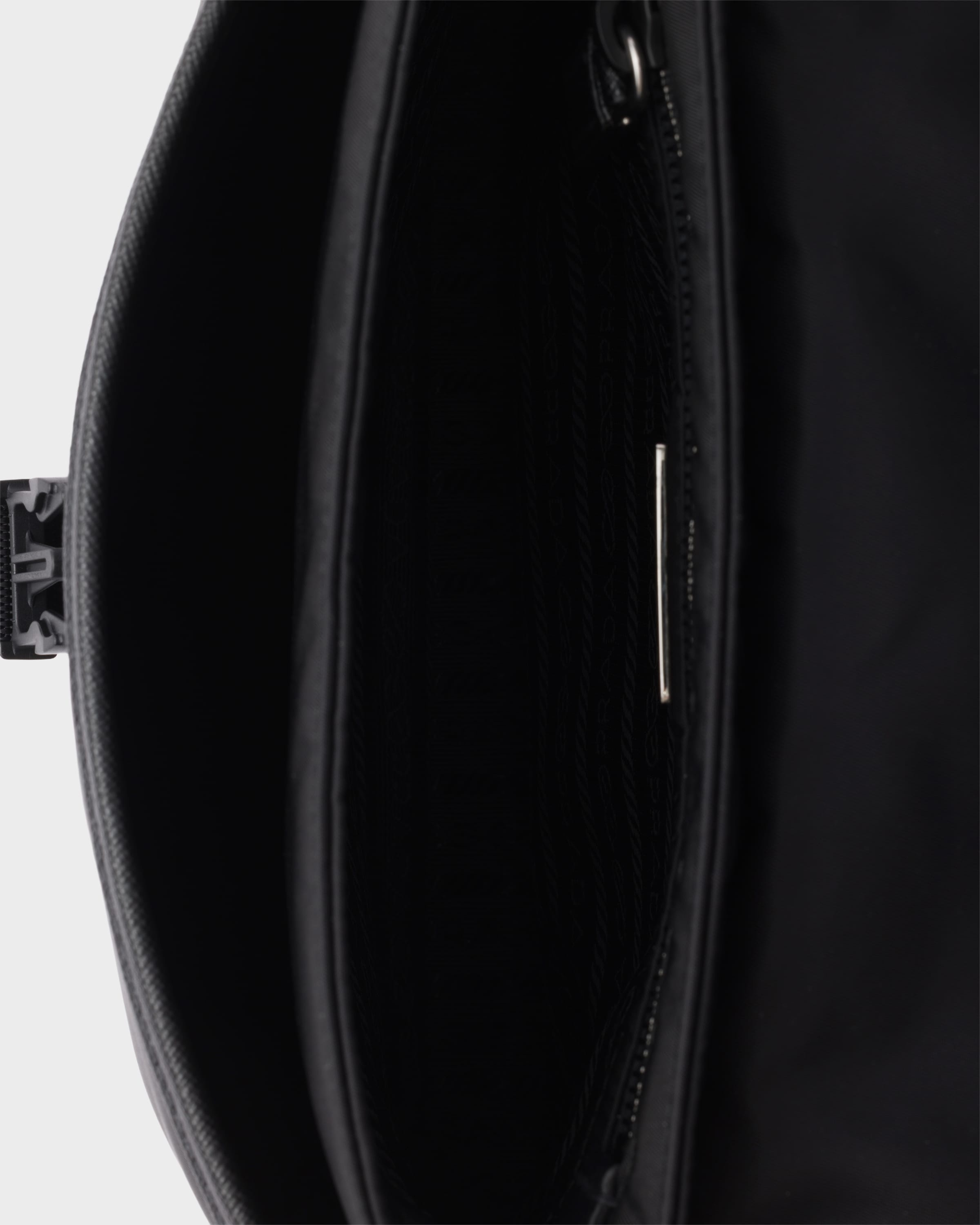 Re-Nylon and Saffiano leather shoulder bag - 5