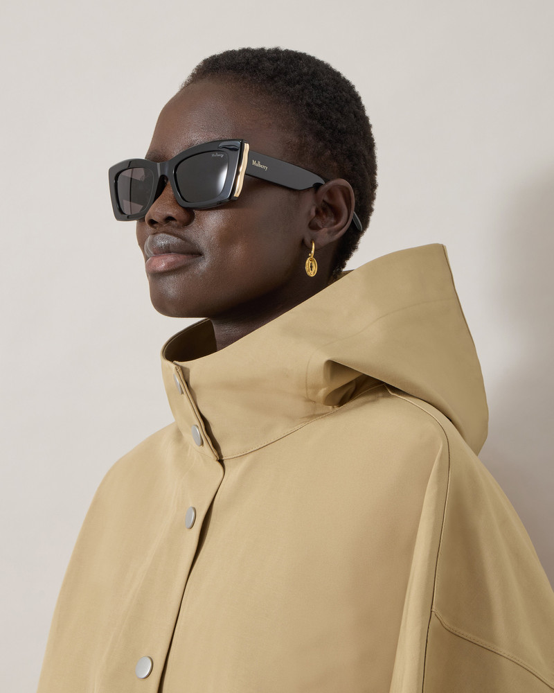 Mulberry Katie Sunglasses
Black Bio Acetate outlook