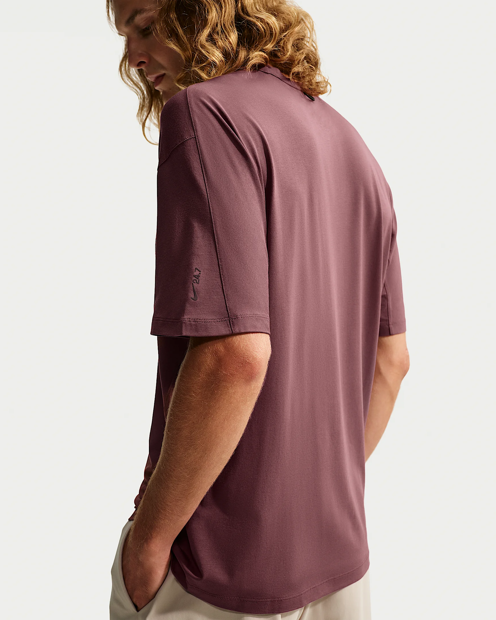 Nike 24.7 ImpossiblySoft Light Men's Dri-FIT Short-Sleeve T-Shirt - 1