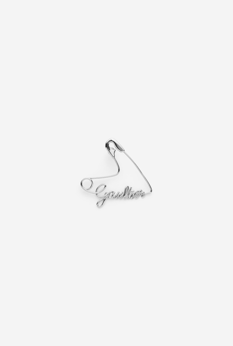 THE HEART SAFETY PIN EARRING 1