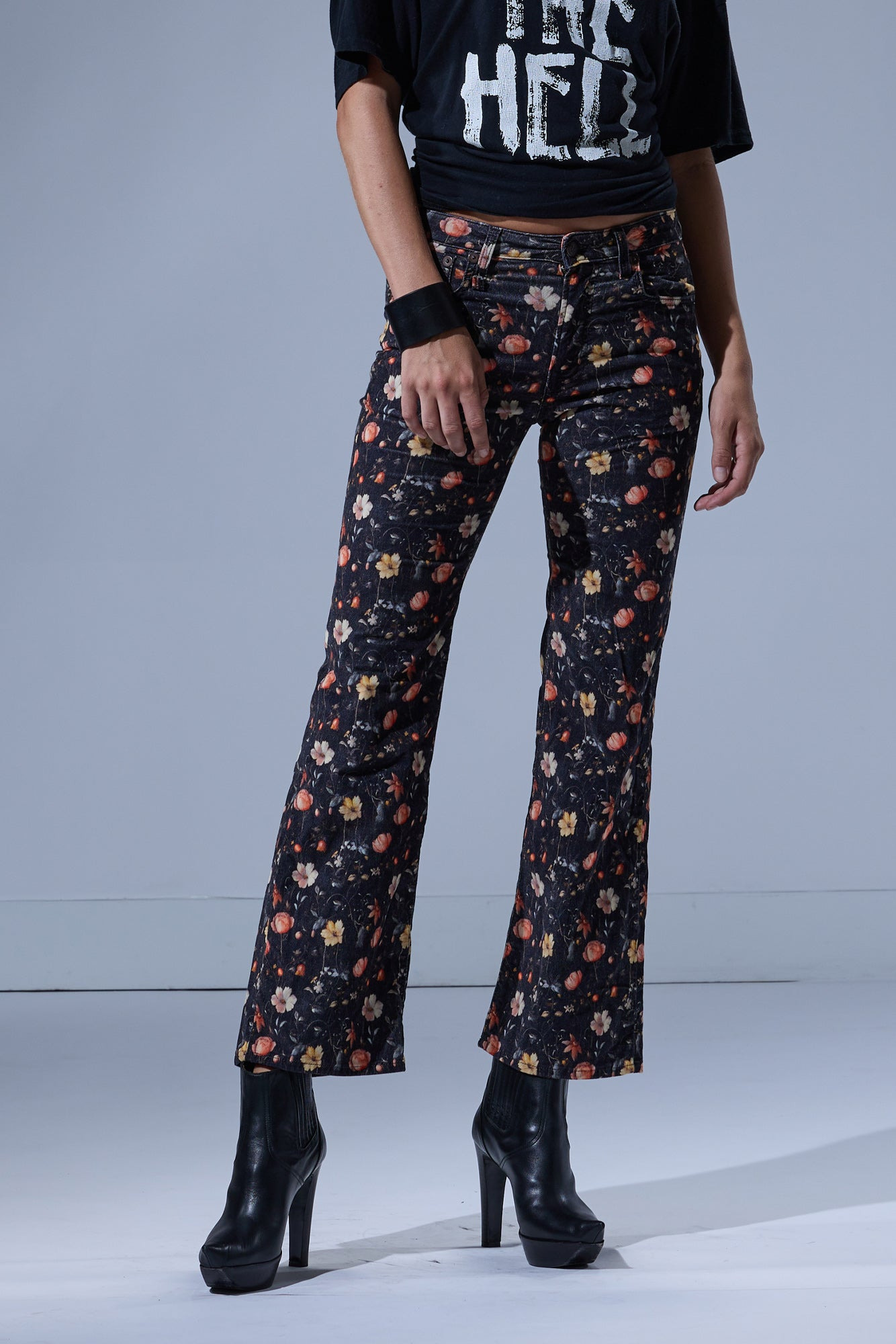 JOAN KICK FLARE JEAN - 1