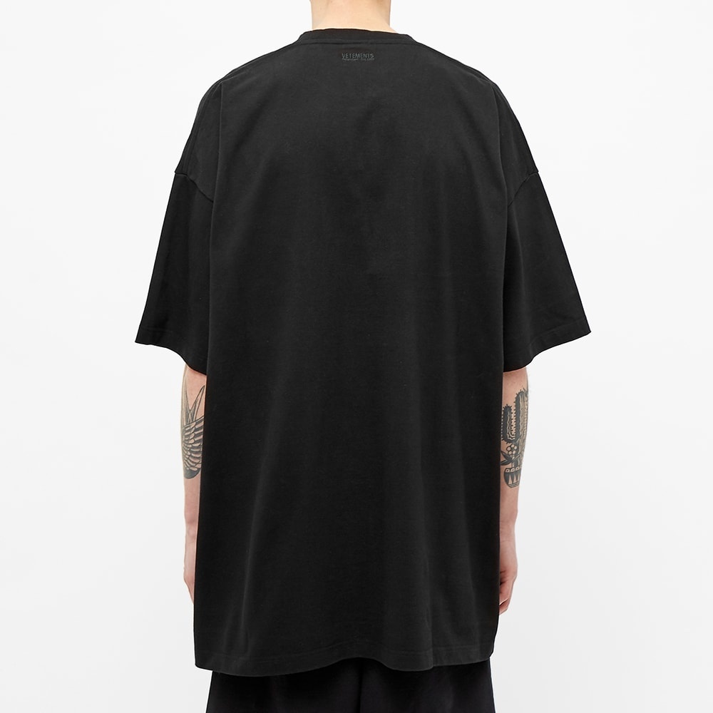 VETEMENTS Angry Embroidered Tee - 4