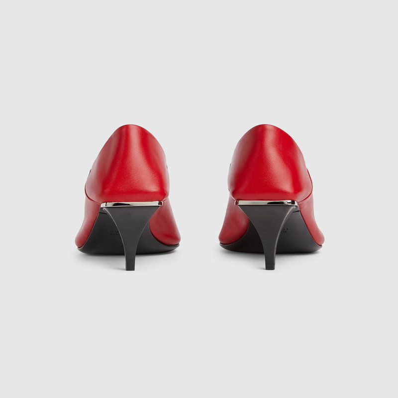 GUCCI Women's Vittoria pump outlook