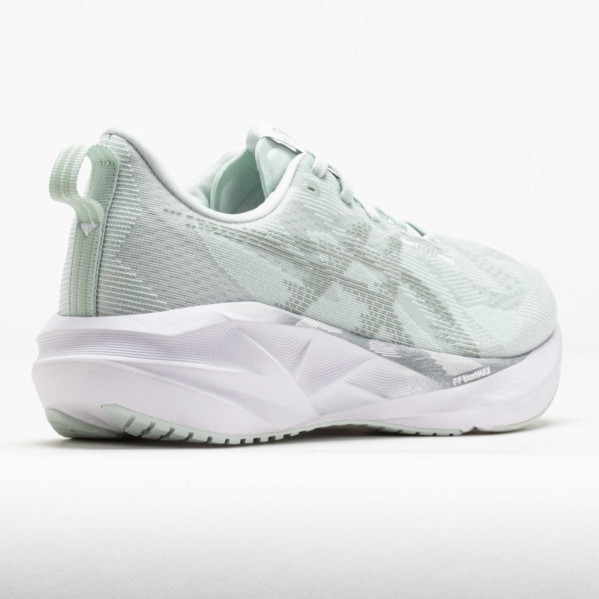 ASICS Novablast 5 Women's Pure Aqua/Seal Grey - 6