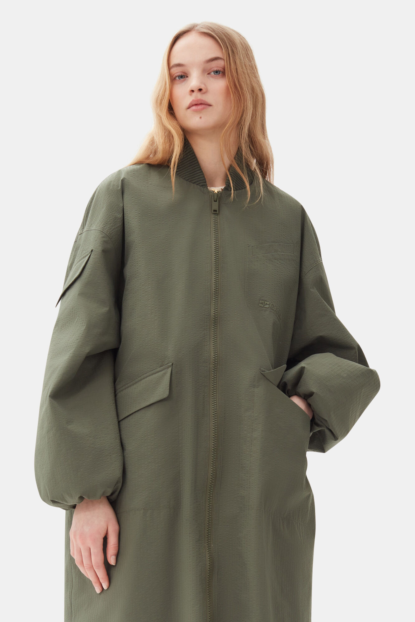 GREEN TECH SEERSUCKER OVERSIZED SHELL COAT - 3
