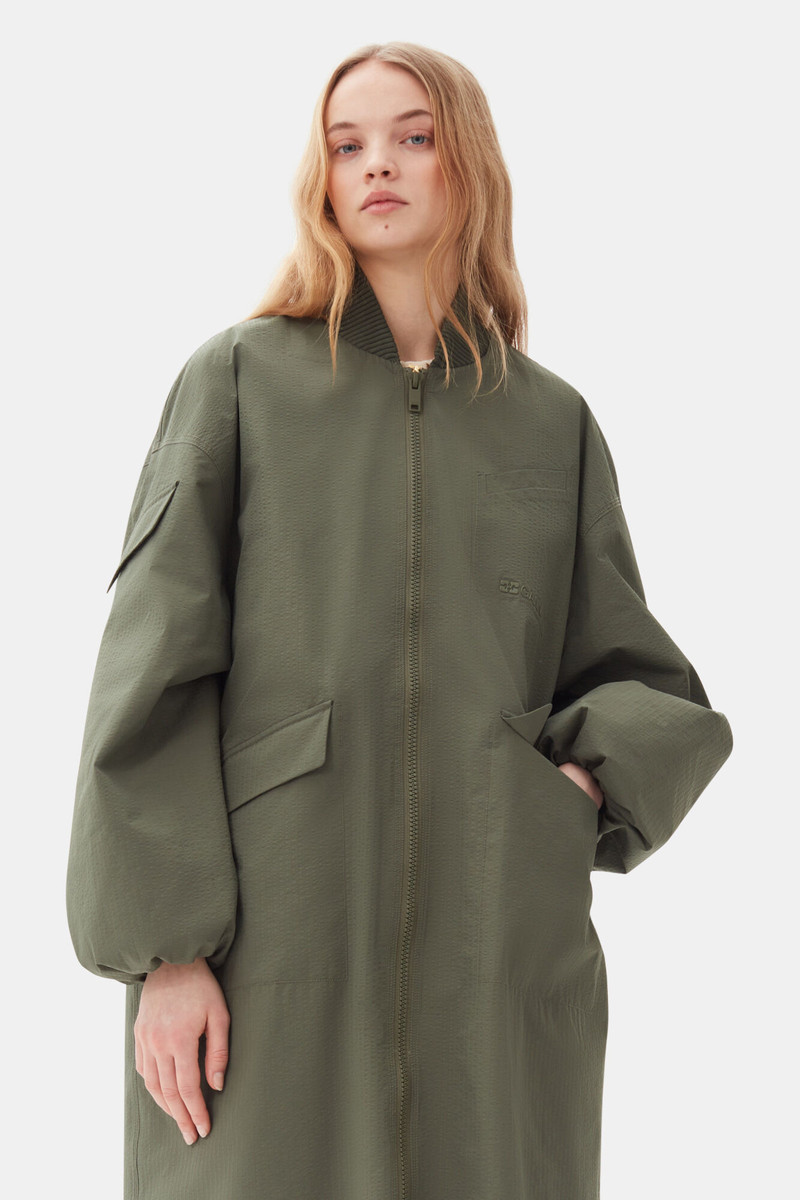GREEN TECH SEERSUCKER OVERSIZED SHELL COAT 3