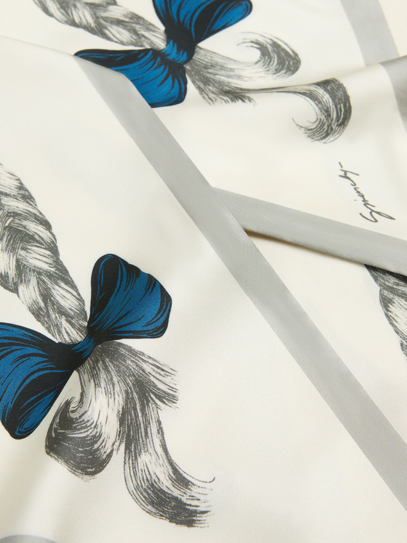 Givenchy SCARF IN SILK WITH HAIR PRINT outlook