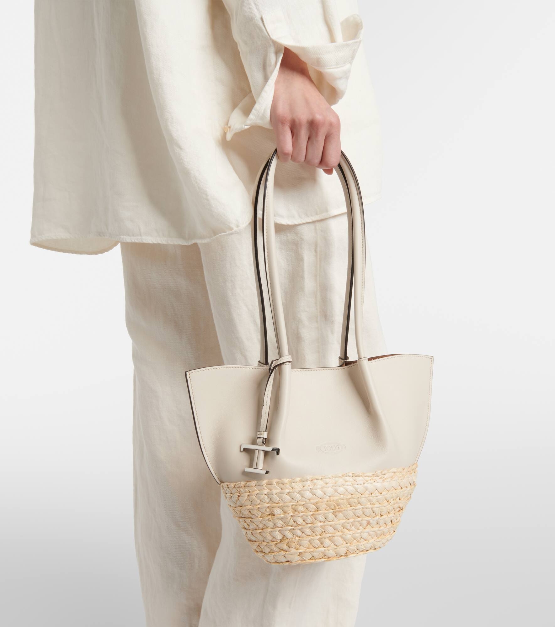 T Timeless Small leather shoulder bag - 6