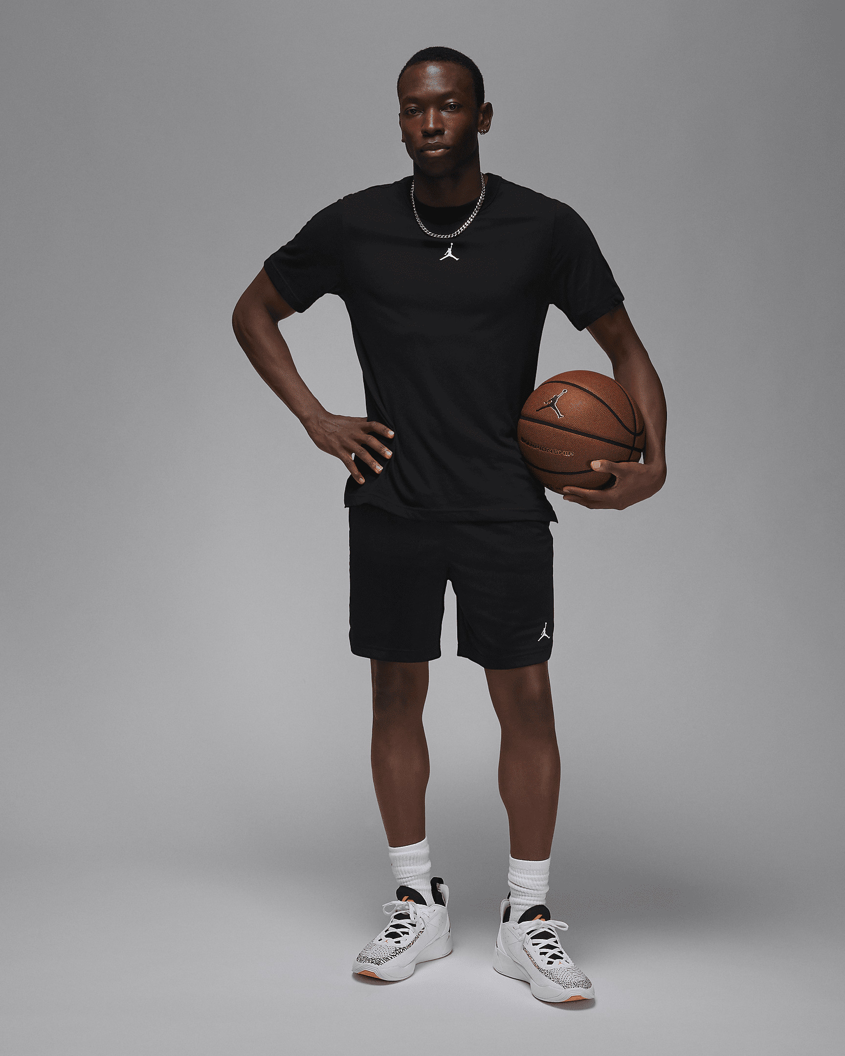 Jordan Sport Men's Dri-FIT Mesh Shorts - 6