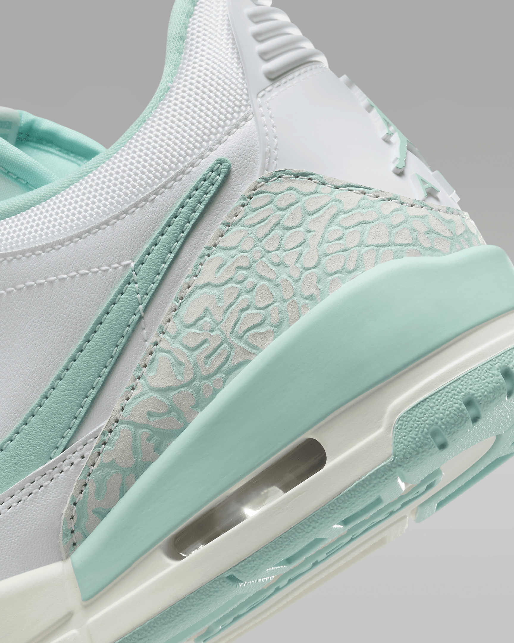 Air Jordan Legacy 312 Low Women's Shoes - 8
