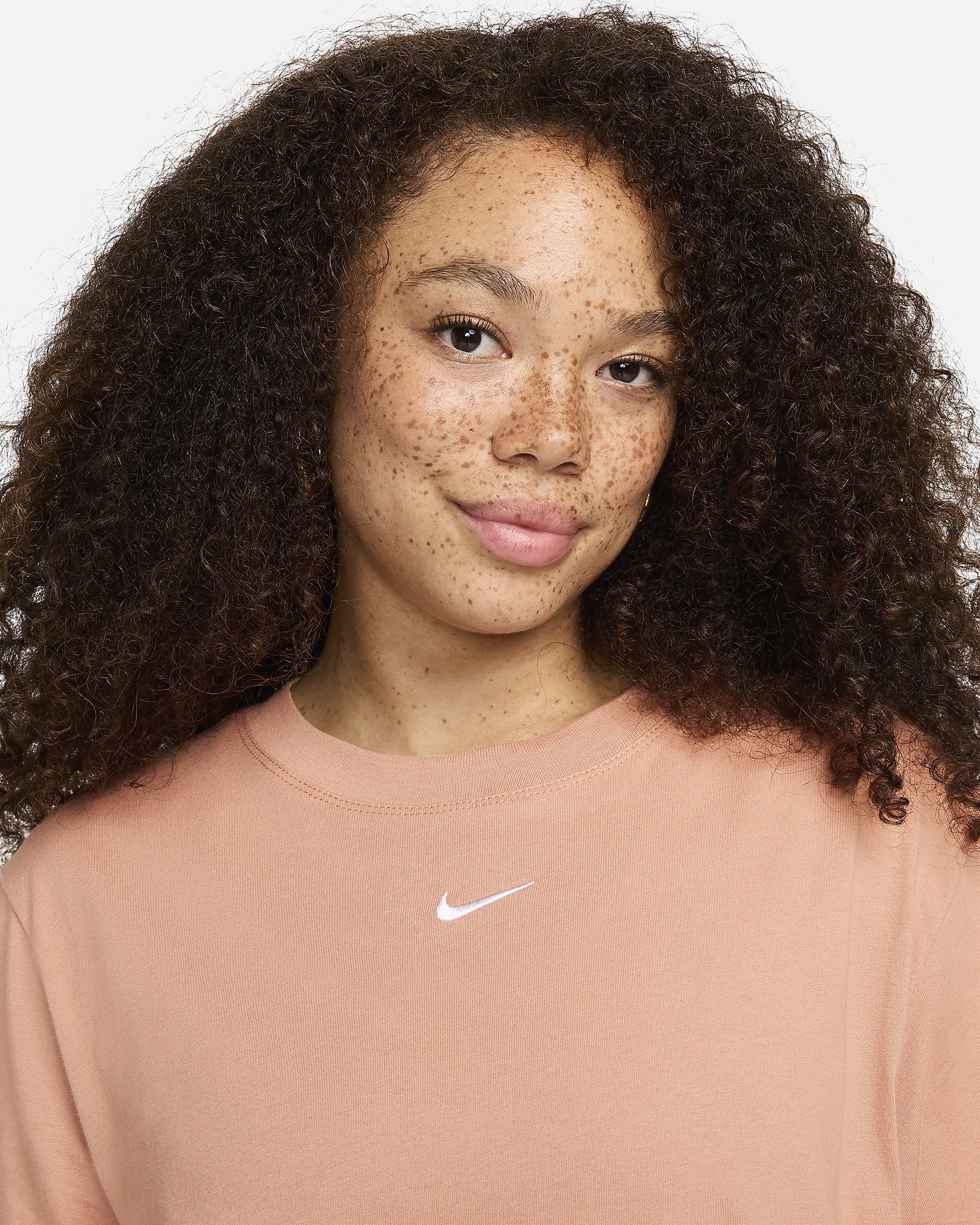 Nike Sportswear Essential Women's T-Shirt - 3