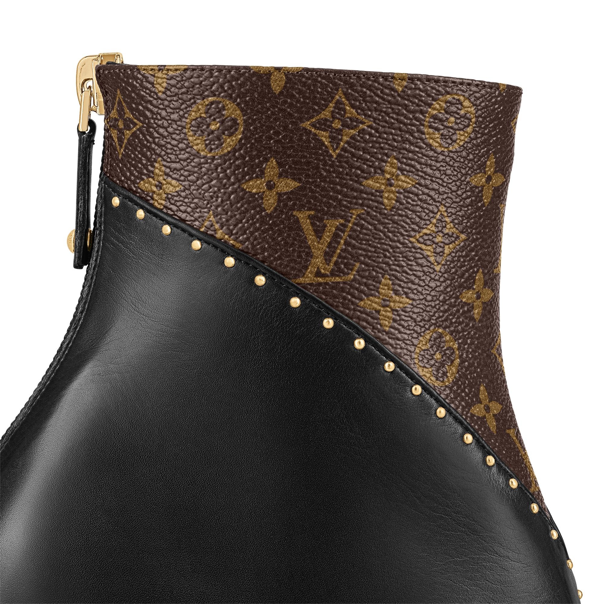 Signature Ankle Boot - 4