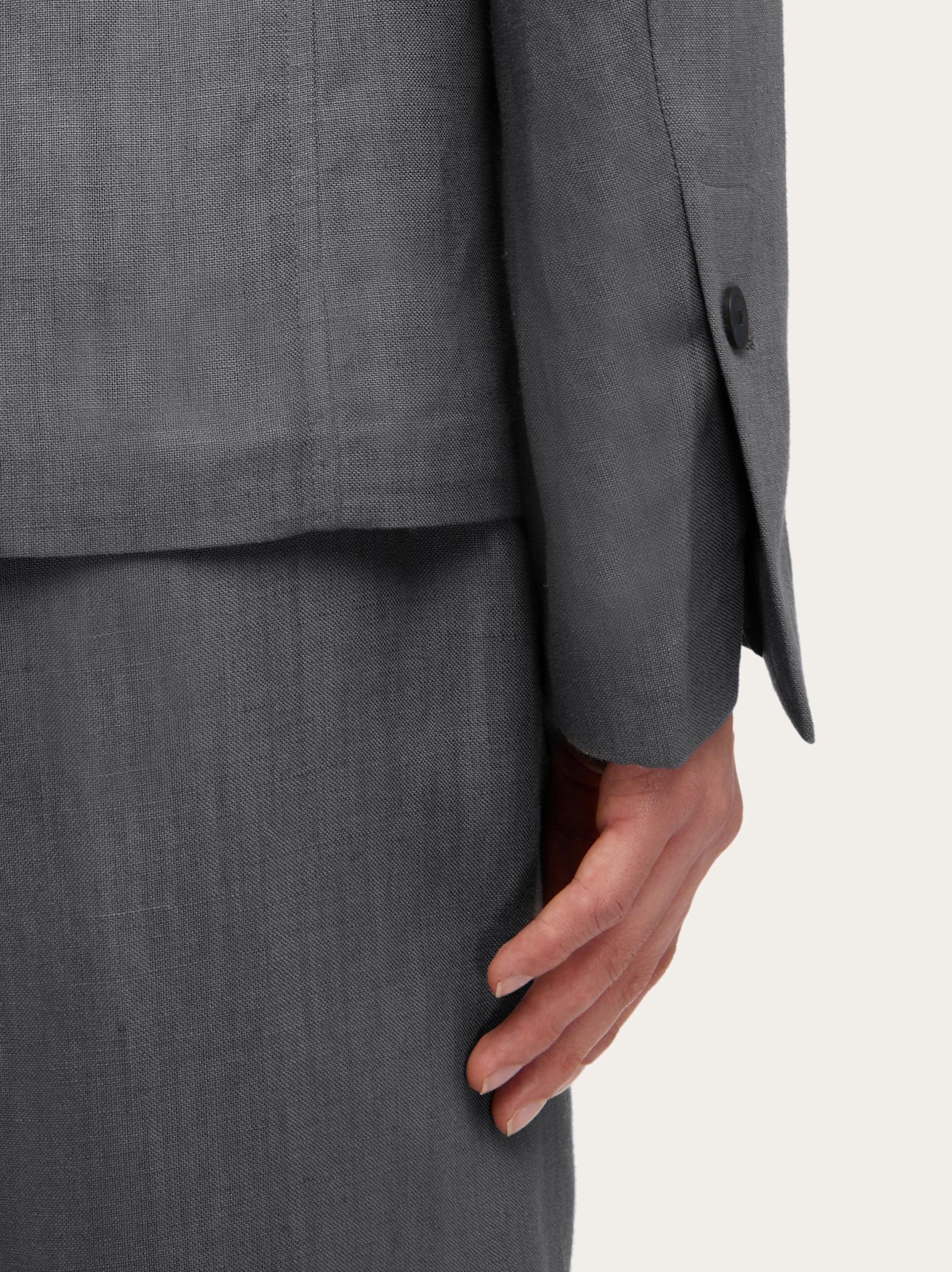 Single breasted tailored blazer - 6