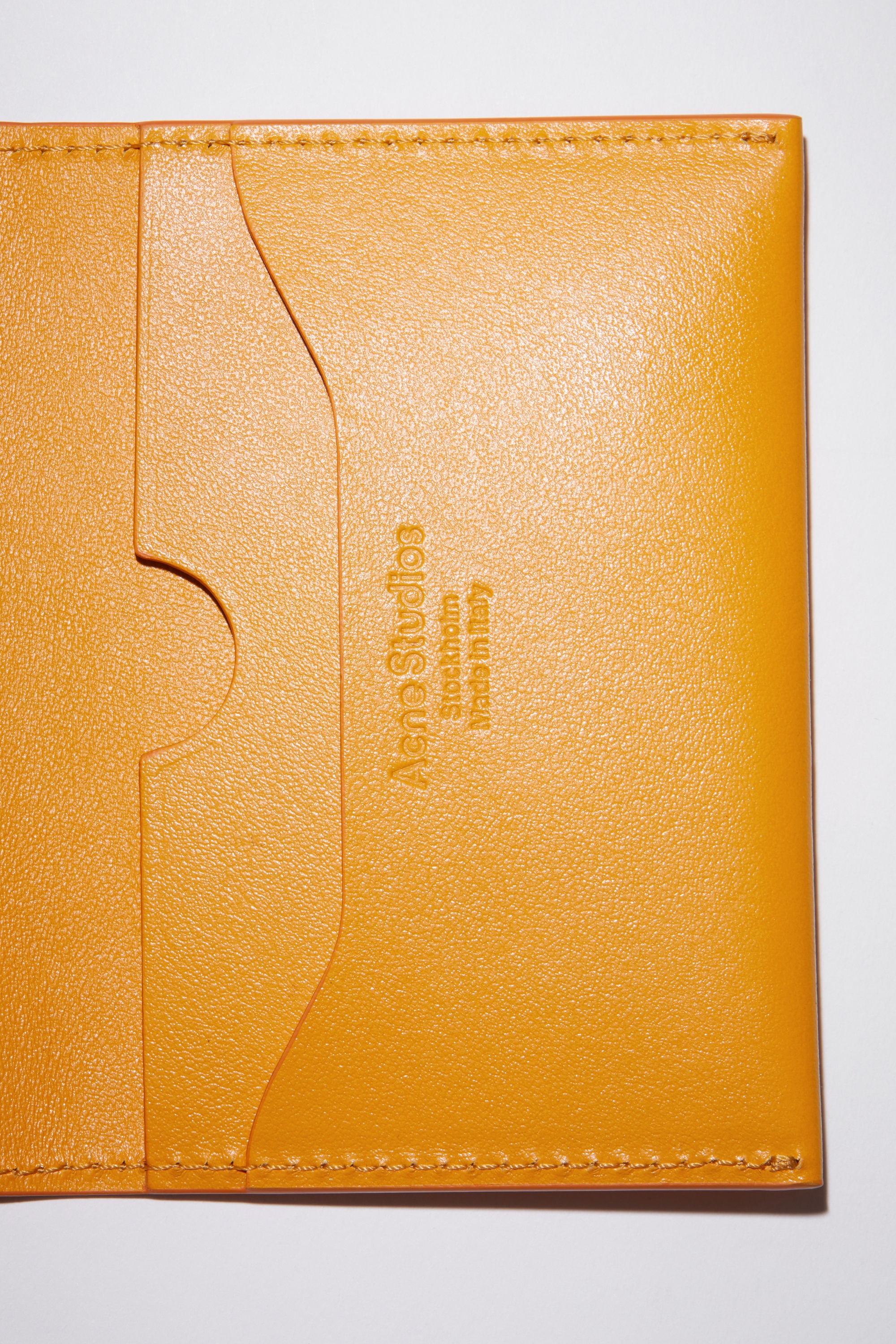 Folded leather card holder - Pumpkin orange - 5